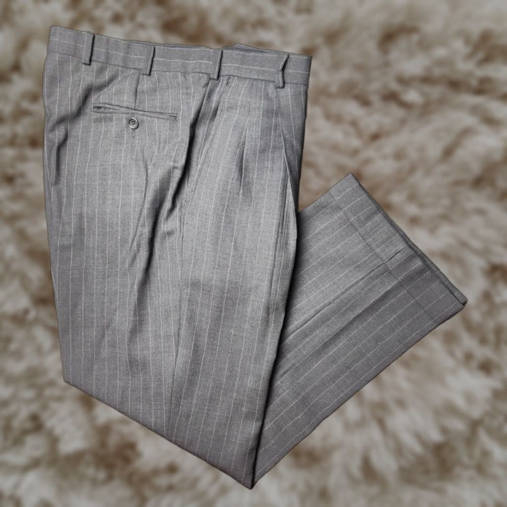Brooks Brothers Pants Mens 36x29 Gray Wool Spandex Pleated Dress Pants Suit Wool Blend Regular Straight Dress Shirt?