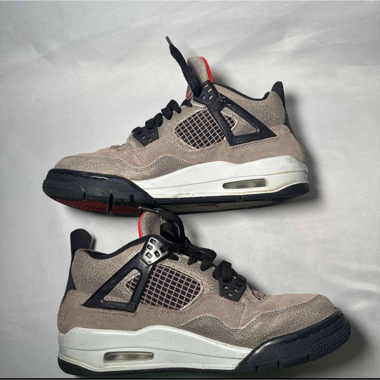 Jordan Brand × Nike Size 7 - Nike Air Jordan 4 Retro GS Taupe Haze Men's Shoes Size US 7 / EU 40 - 3 Thumbnail