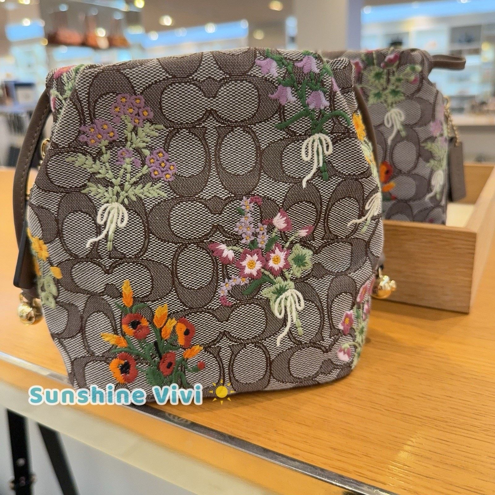 Coach NWT Coach Faye Mini Drawstring Bag Floral Embroidery CDZ94 Size ONE SIZE - 2 Thumbnail