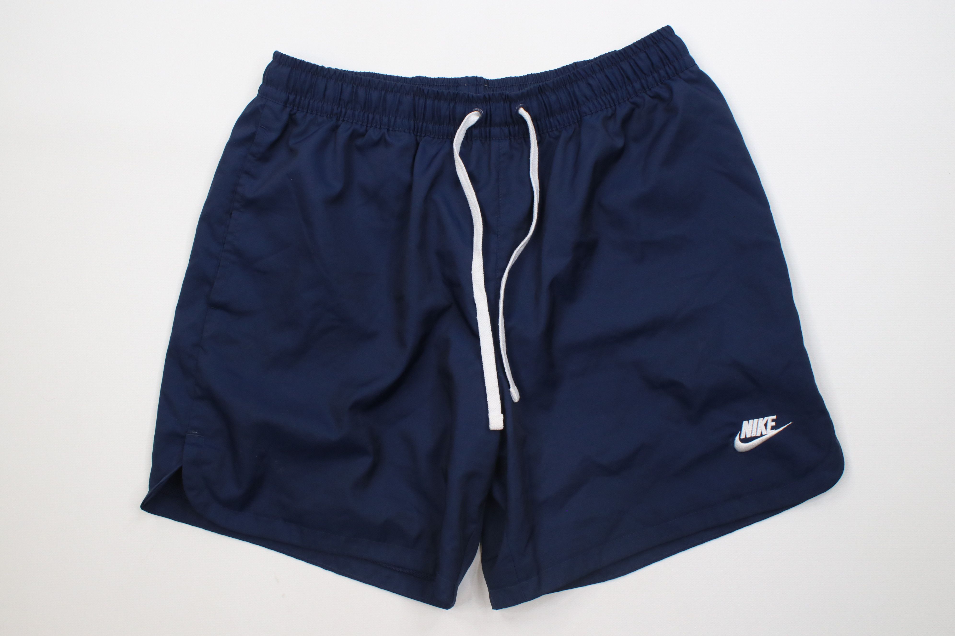 Nike Vintage Y2K Nike Above Knee Windbreaker Shorts Navy Blue Size US 32 / EU 48 - 1 Thumbnail