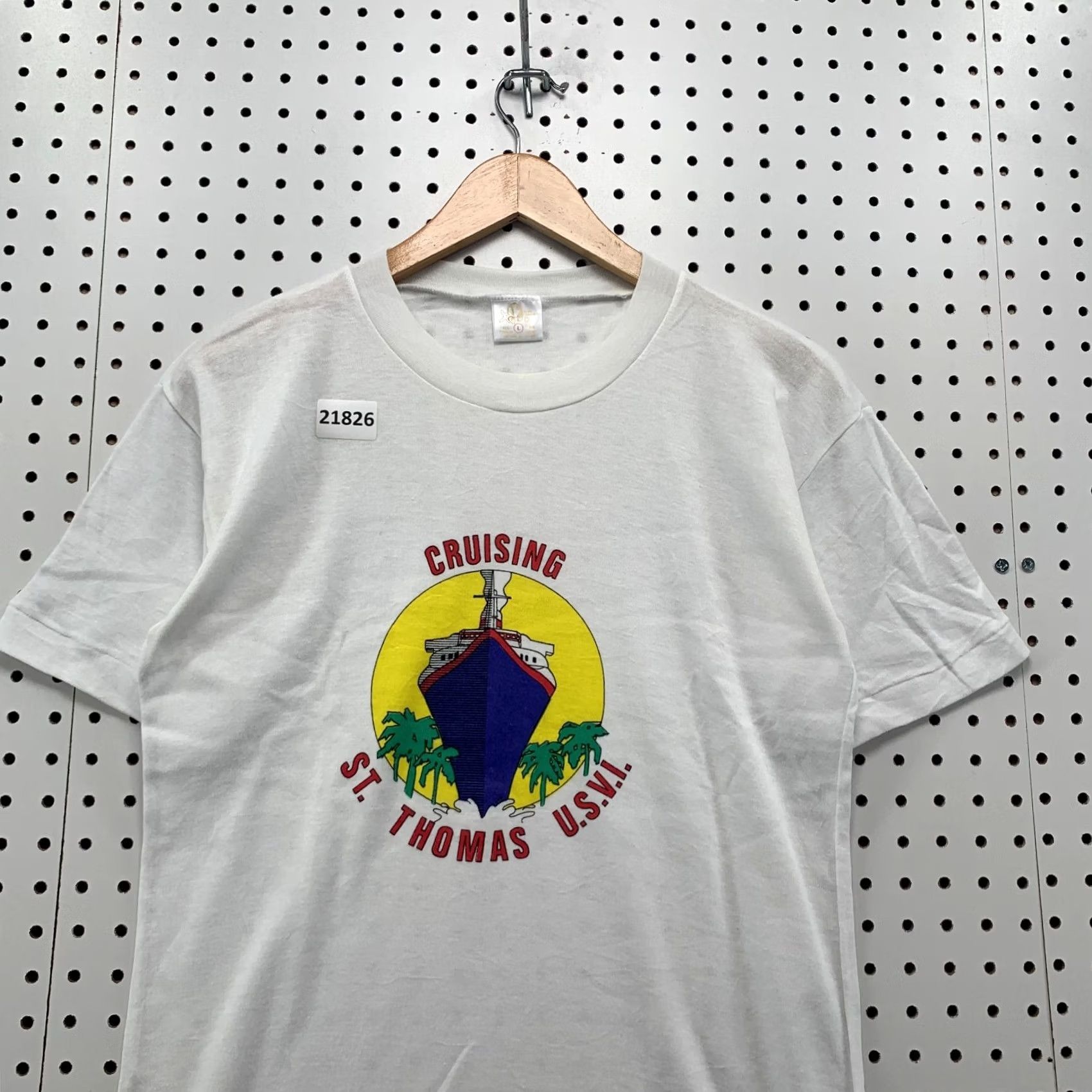 Fruit Of The Loom VINTAGE Cruising ST Thomas Shirt Mens Large White Single Stitch 19x28 Size US L / EU 52-54 / 3 - 2 Thumbnail
