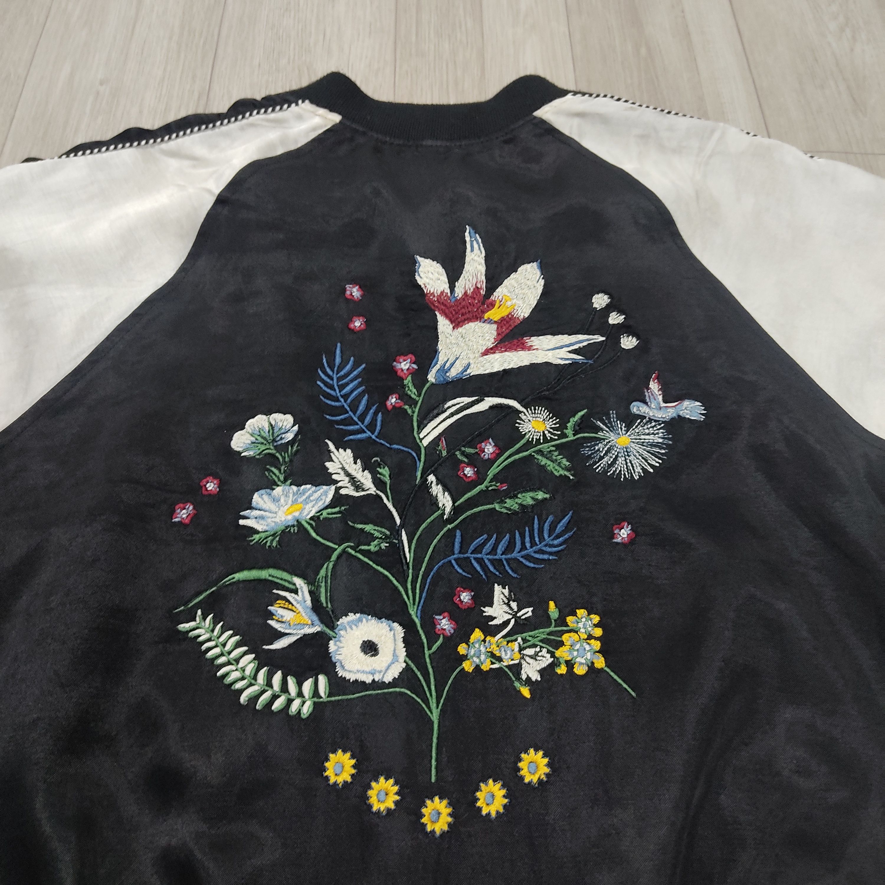 Japanese Brand × MOUSSY MOUSSY Embroidered Flowers Reversible Sukajan Jacket Size L / US 10 / IT 46 - 11 Thumbnail