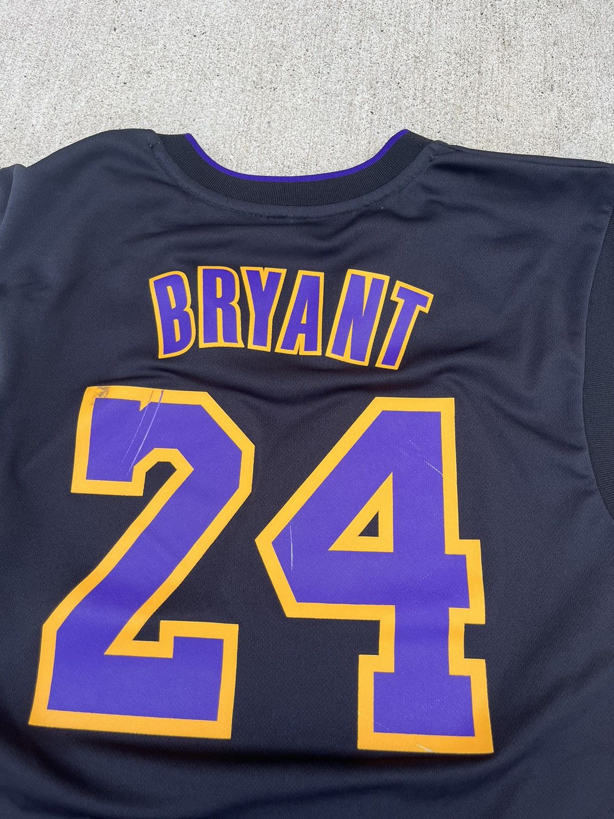 NBA Vintage Adidas NBA Los Angeles Lakers Kobe Bryant #24 Jersey Size US S / EU 44-46 / 1 - 12 Thumbnail