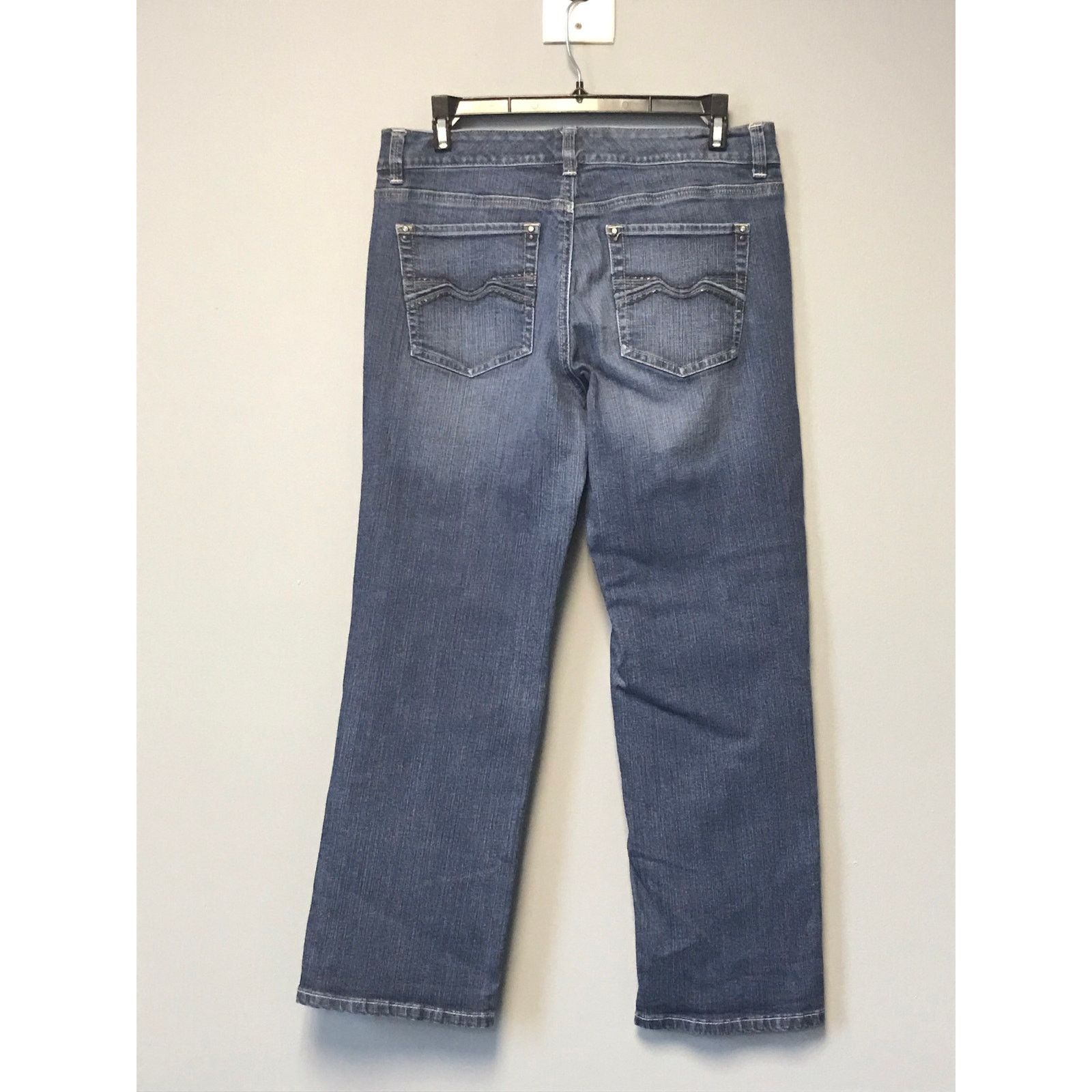White House Black Market NWOT WHBM Medium Wash Women's Contour Jeans Size 8 Size 30" / US 8 / IT 44 - 1 Thumbnail