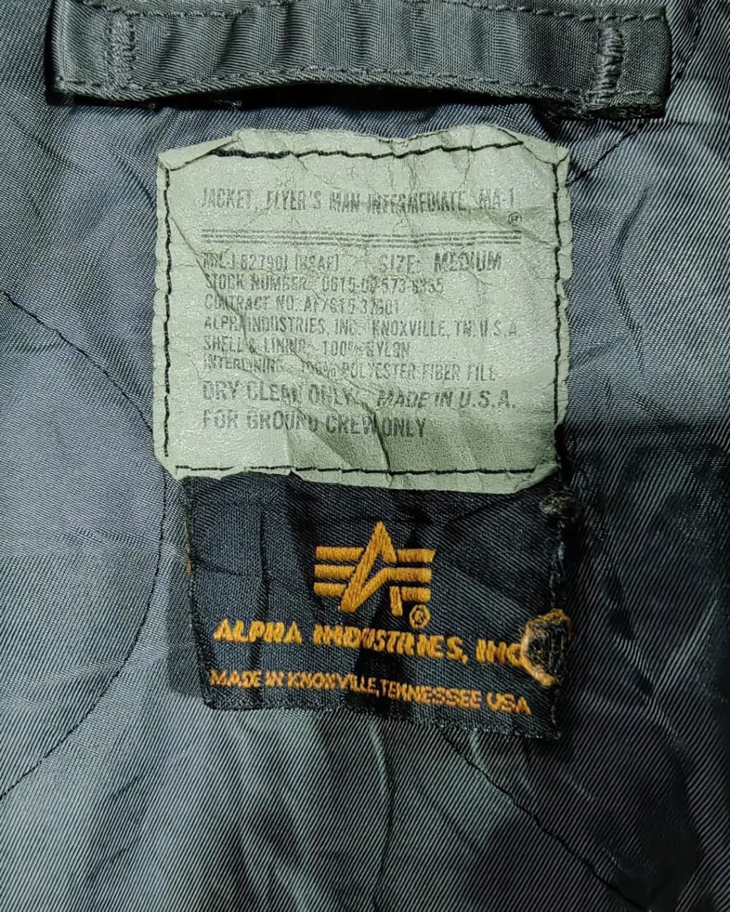 Alpha Industries × Vintage Vintage alpha industries bomber jacket distressed Size US M / EU 48-50 / 2 - 7 Thumbnail