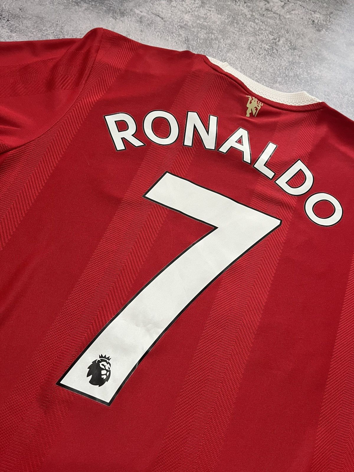 Adidas MANCHESTER UNITED ADIDAS 21/22 SOCCER HOME JERSEY 7 RONALDO Size US S / EU 44-46 / 1 - 10 Thumbnail