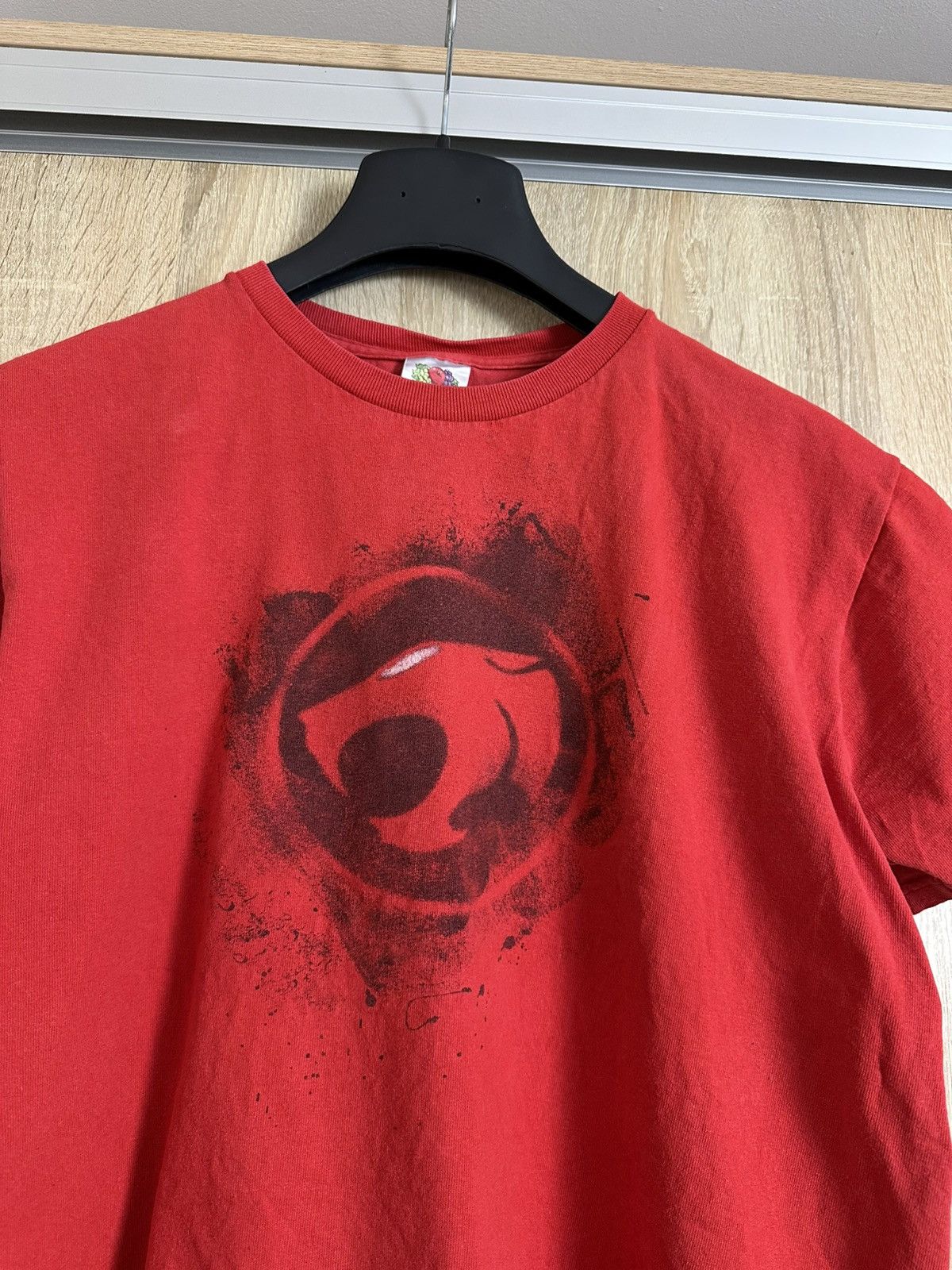 Cartoon Network 🔥 Thunder Cats Logo Cartoon Graphic T Shirt Red Vintage Logo Size US M / EU 48-50 / 2 - 1 Thumbnail