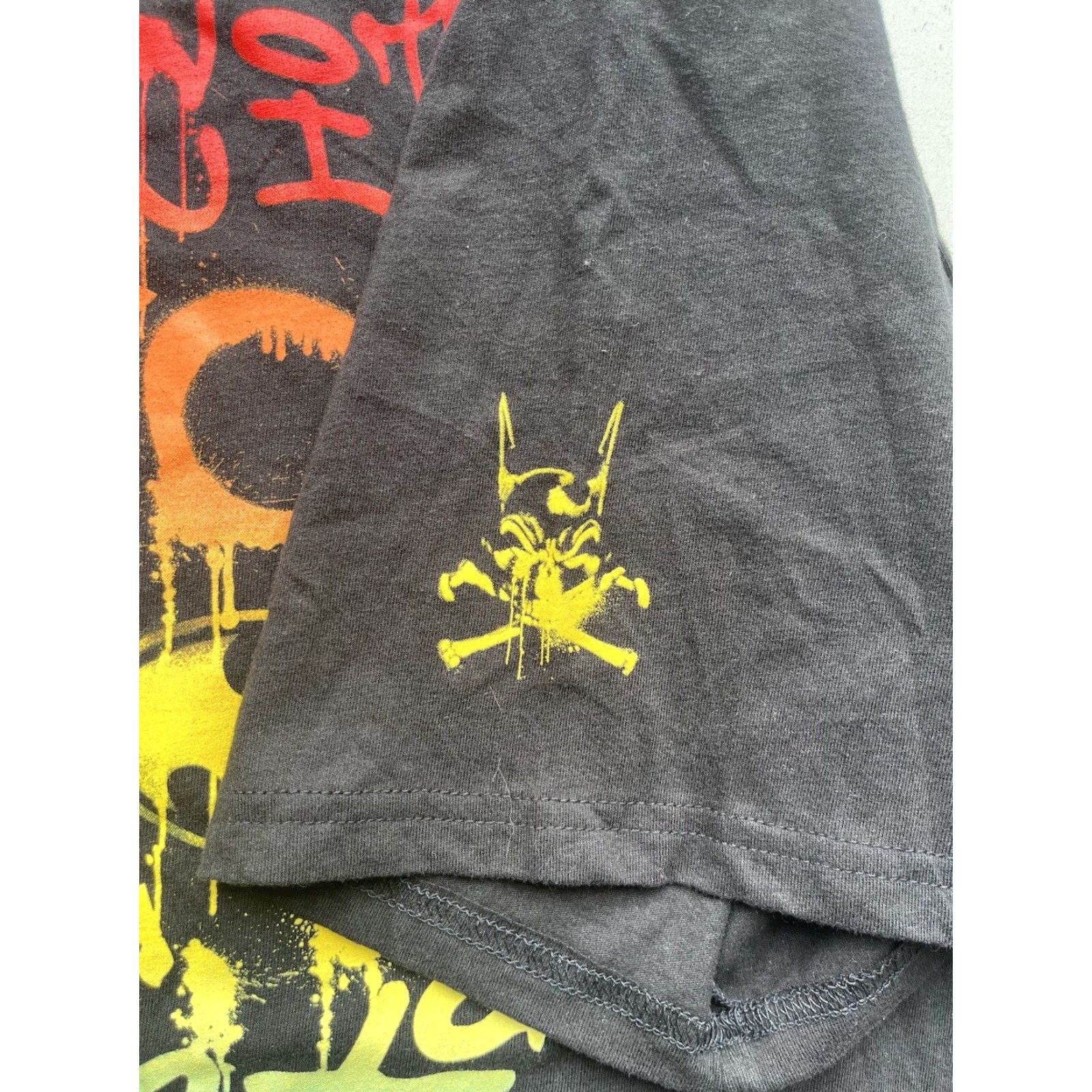 DC Comics Six Flags x DC Comics T-Shirt Men’s Black Batman Graffiti XL Gotham Bale Joker Shirt Size US XL / EU 56 / 4 - 6 Thumbnail