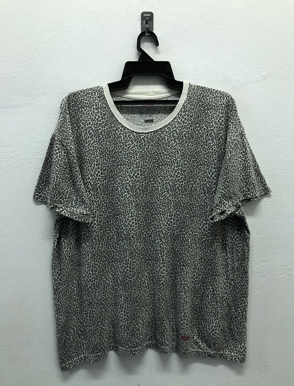 Hanes Hanes Comfort Soft Supreme Leopard Pattern T-Shirt Size US L / EU 52-54 / 3 - 1 Thumbnail
