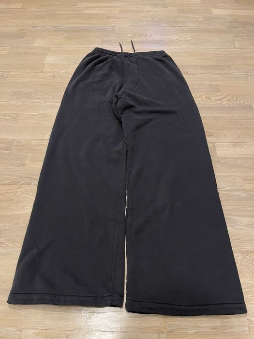 Balenciaga YEEZY GAP WIDE LEG FLARED SWEATPANTS | Grailed