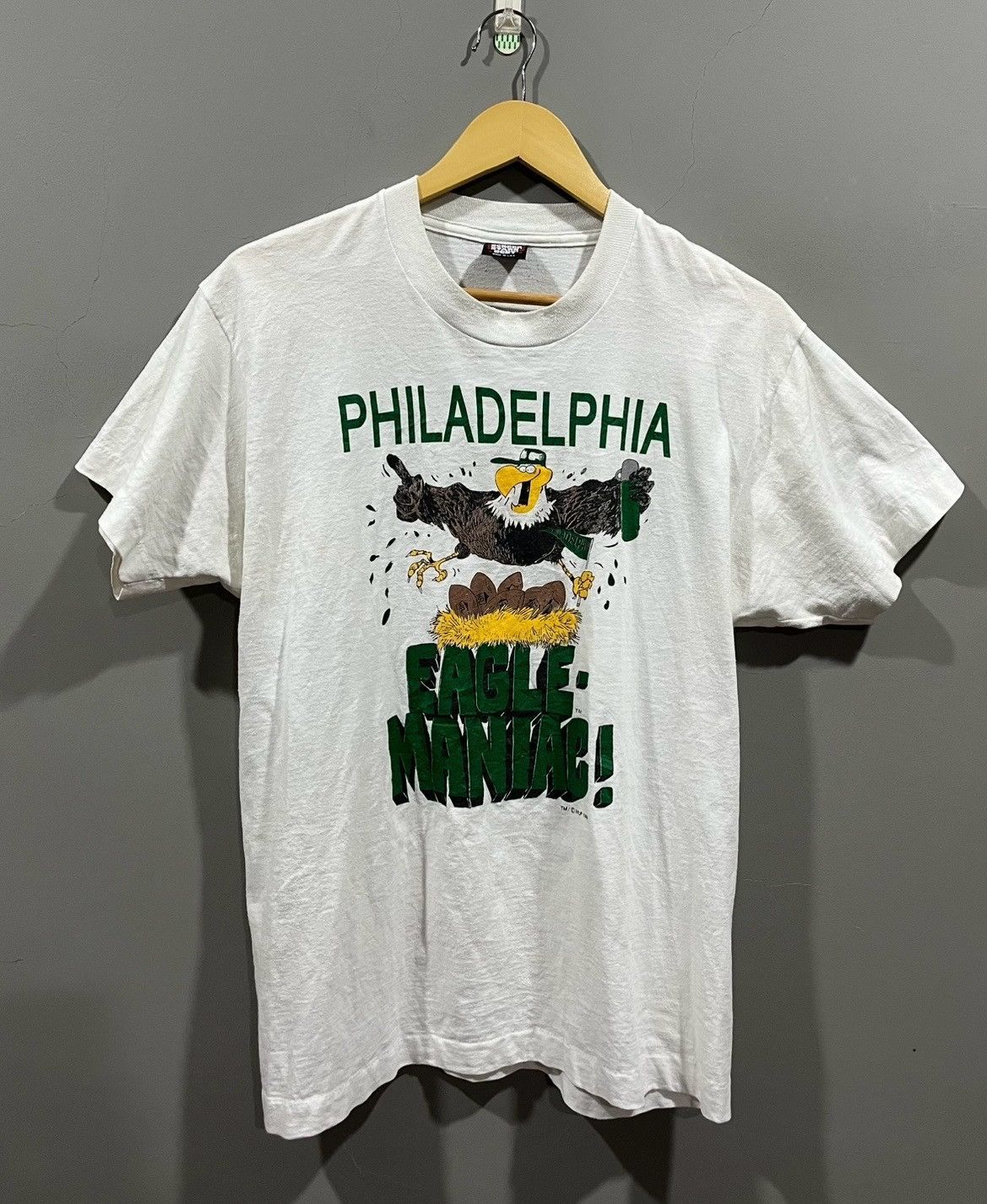 NFL Vintage 80s Philadelphia Eagles Eagle Maniac Tshirt Size US L / EU 52-54 / 3 - 1 Thumbnail