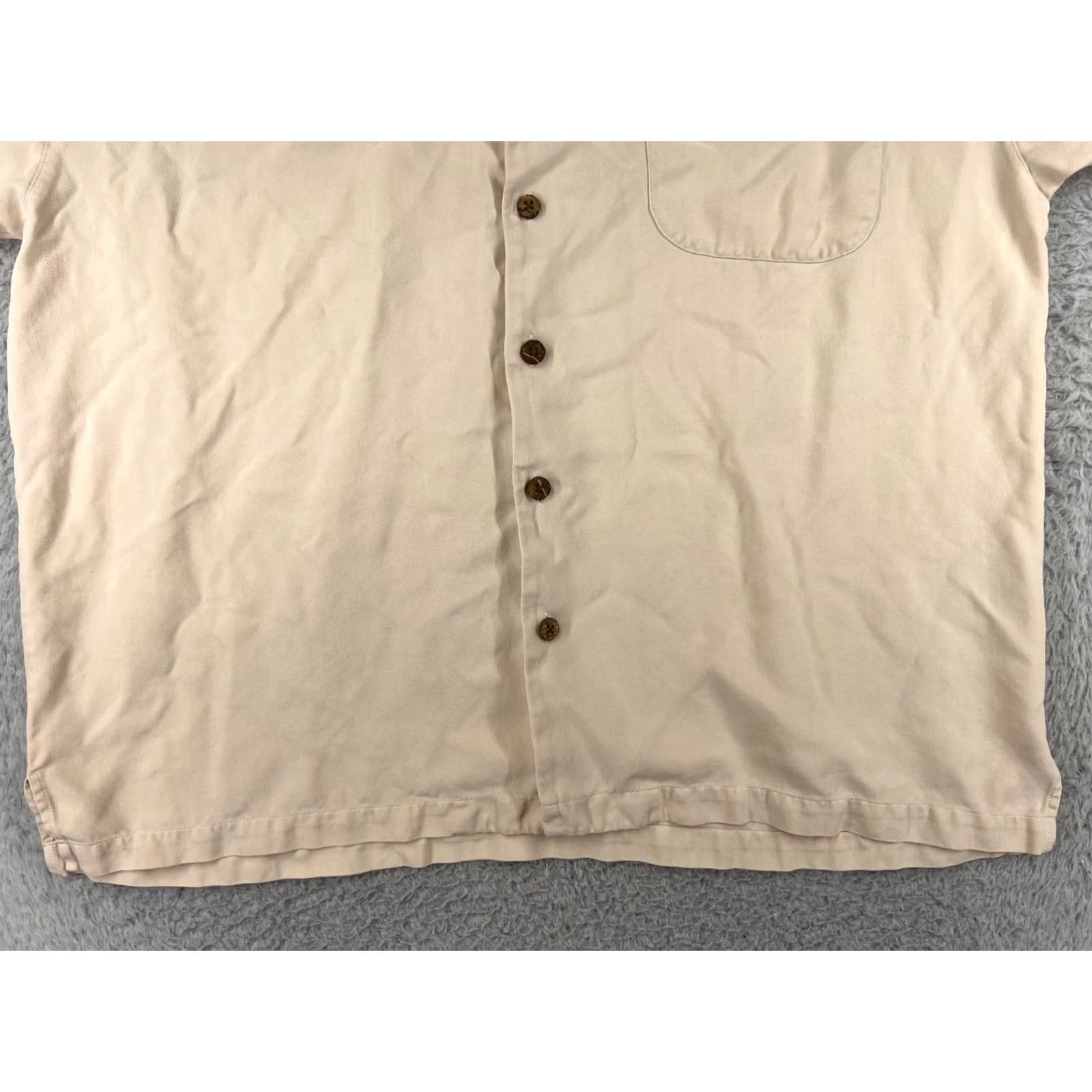Tommy Bahama Tommy Bahama Shirt Mens XL Beige 100% Silk Button-Up Herringbone Aloha Beach Vacation Resort Shirt Mens XL Beige Silk Button-Up Size US XL / EU 56 / 4 - 7 Thumbnail