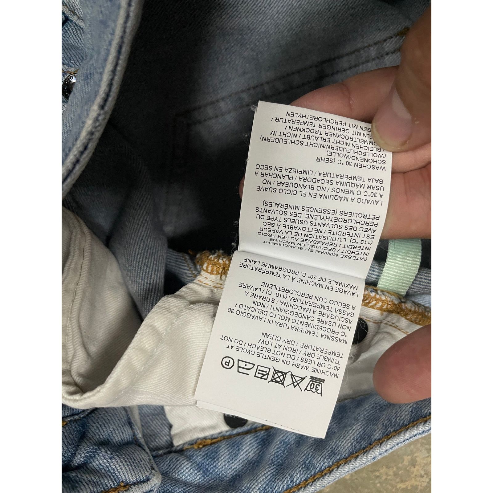 Off-White Off-White Jeans Light Wash Baby Blue 26 Used Size US 26 / EU 42 - 5 Thumbnail