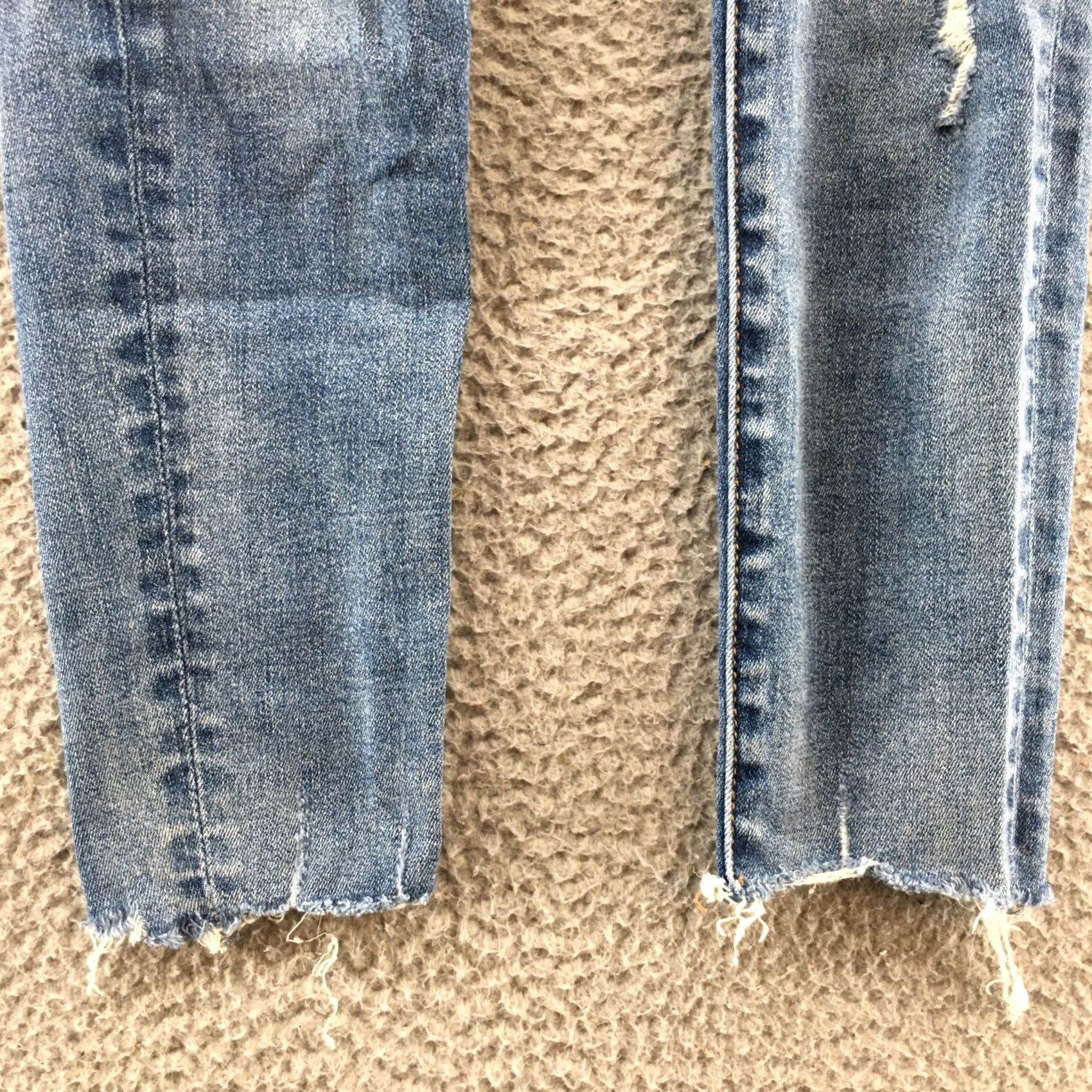 American Eagle Outfitters American Eagle Outfitters Jegging Jeans Womens 4S Blue Denim High-Rise Comfort Stretch Pockets Button Regular 28x25``` Size 27" / US 4 / IT 40 - 7 Thumbnail