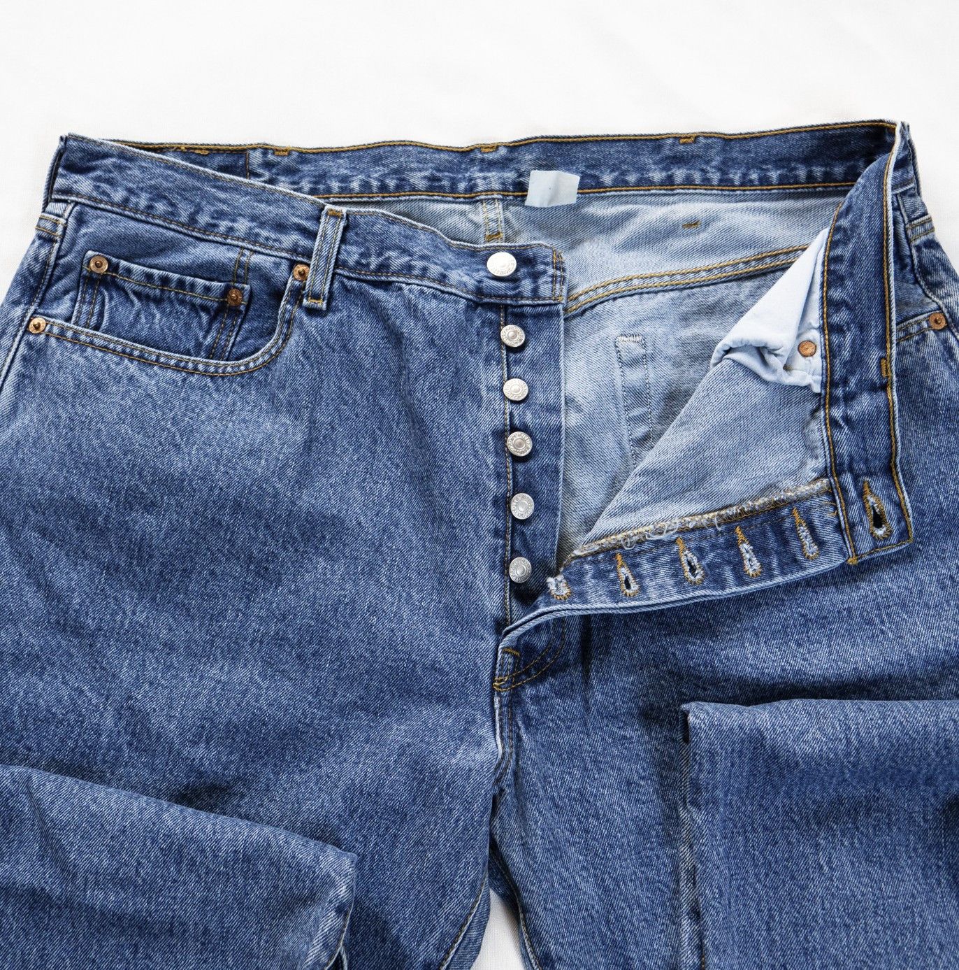 Levi's Levi’s 501 – W40 L32 – Button Fly – June 2005 – 100% Cotton Size US 40 / EU 56 - 4 Thumbnail