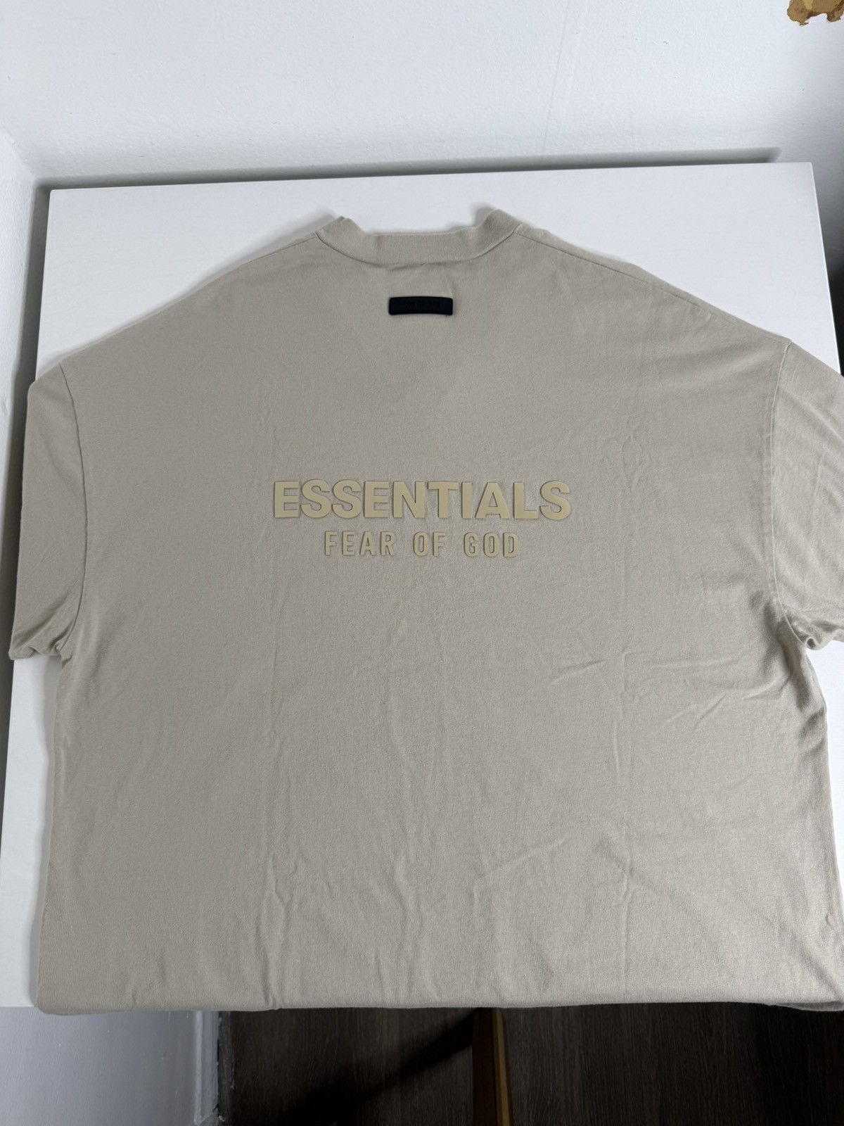 Essentials Essentials Back Logo Tee "Cream" (XL) *PREOWNED* Size US XL / EU 56 / 4 - 4 Thumbnail