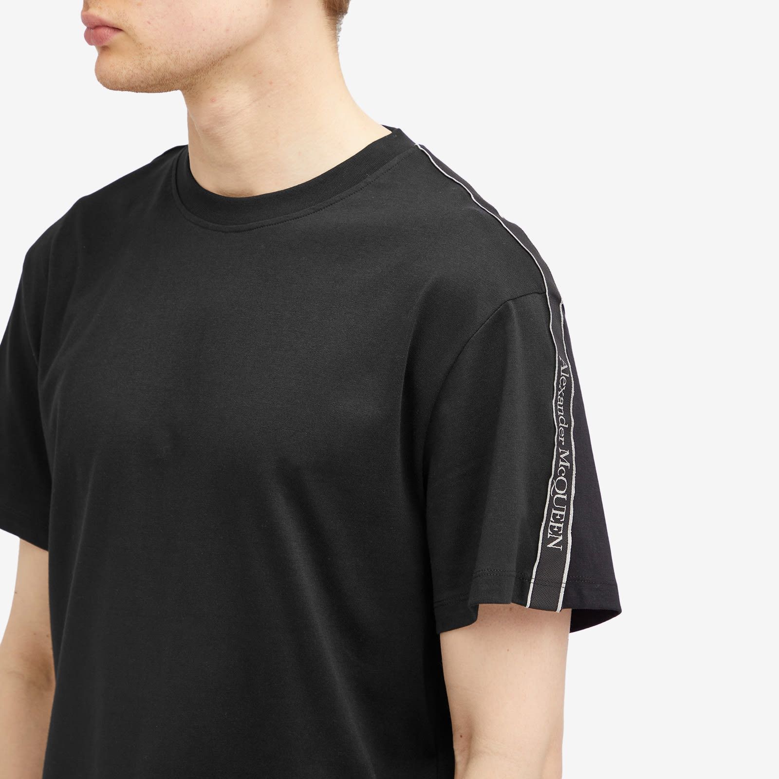 Alexander McQueen o1srvl11e0226 T-Shirt In Black Size US S / EU 44-46 / 1 - 5 Thumbnail