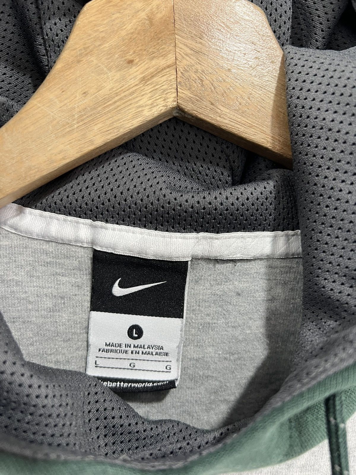 Nike × Vintage Vintage Nike Michigan Spartans Hoodie Sweater Size US L / EU 52-54 / 3 - 3 Thumbnail