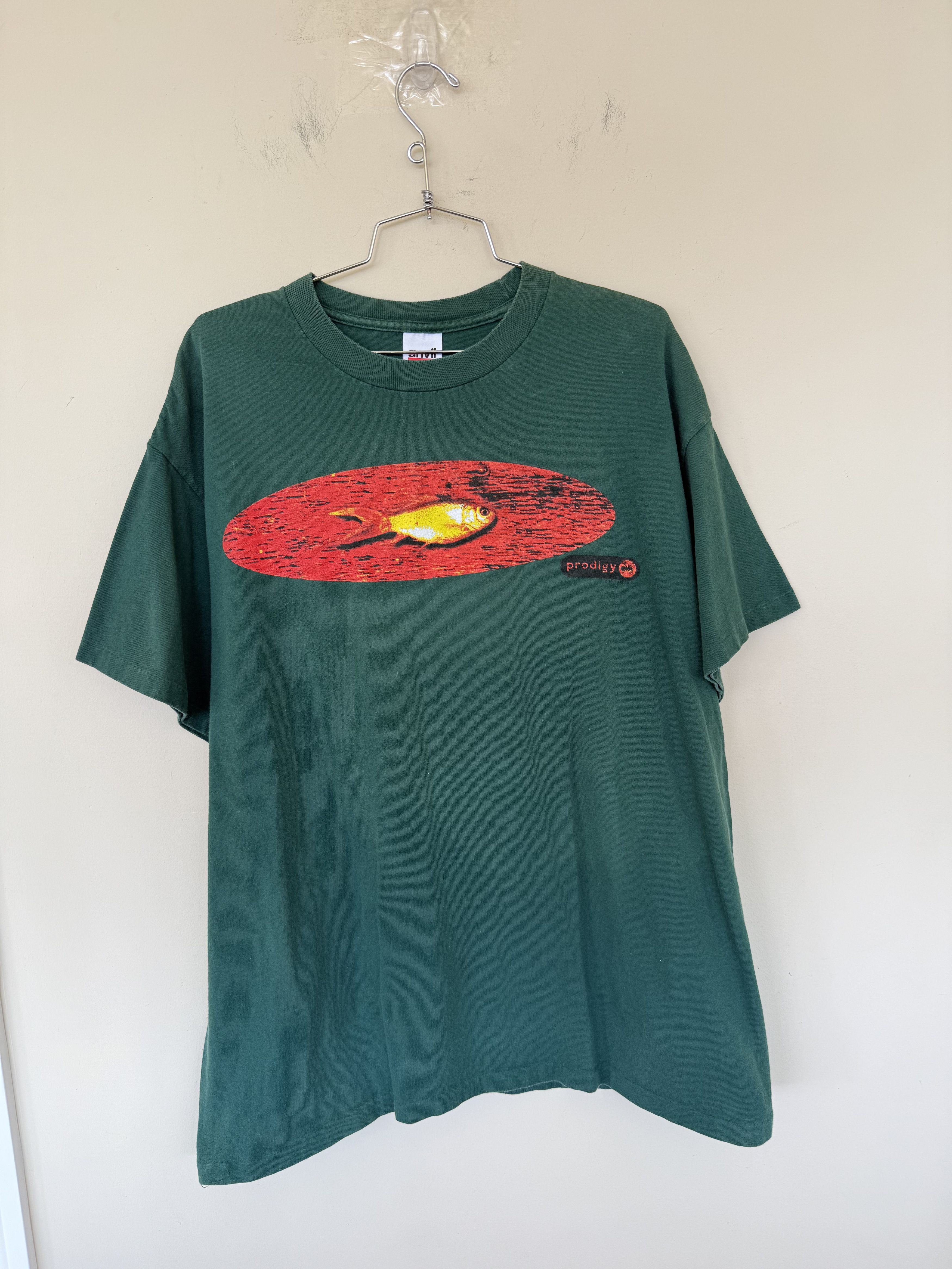 Vintage VINTAGE PRODIGY FISH TEE Size US XL / EU 56 / 4 - 1 Thumbnail