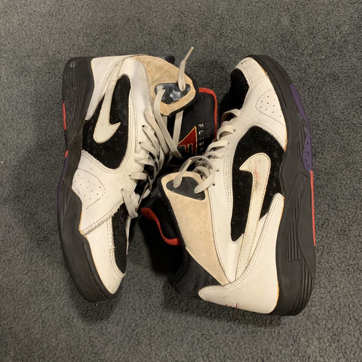 Nike VINTAGE 1993 NIKE FLIGHT SNEAKERS Size US 13 / EU 46 - 5 Thumbnail