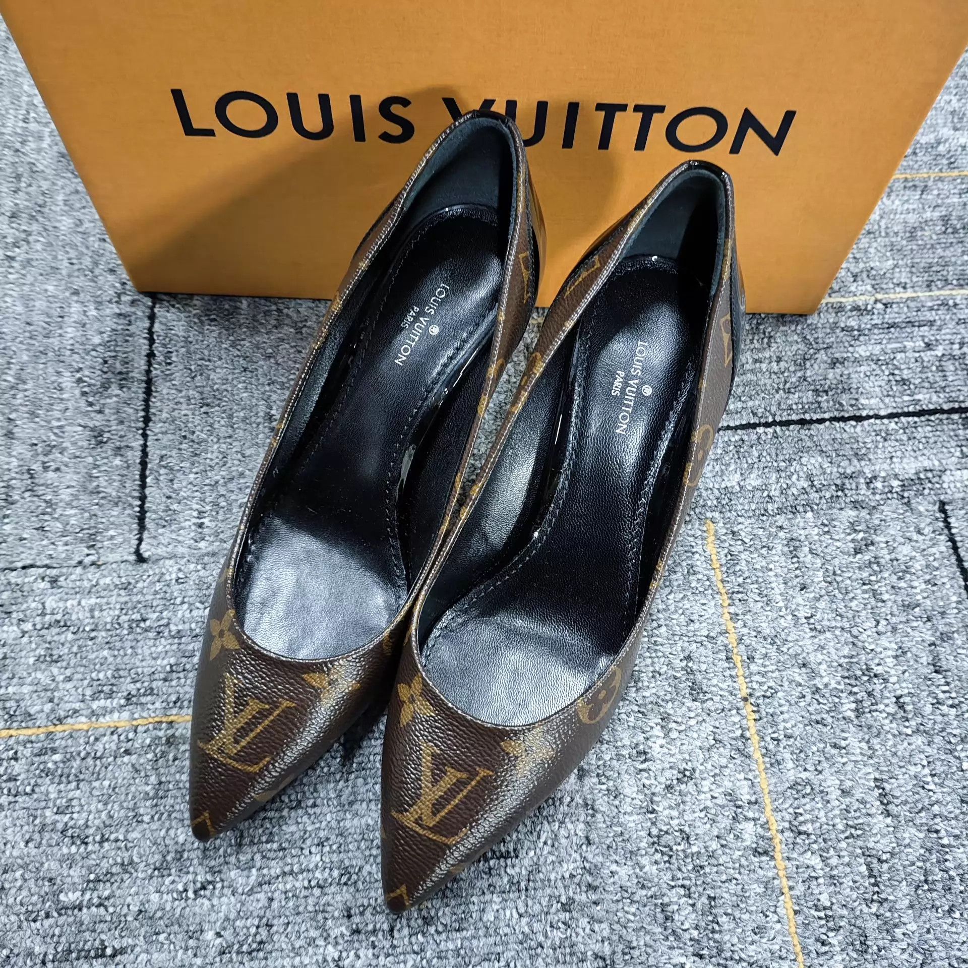 Louis Vuitton LV Monogram High Heels Women's 35 Size US 4.5 / IT 34.5 - 1 Thumbnail