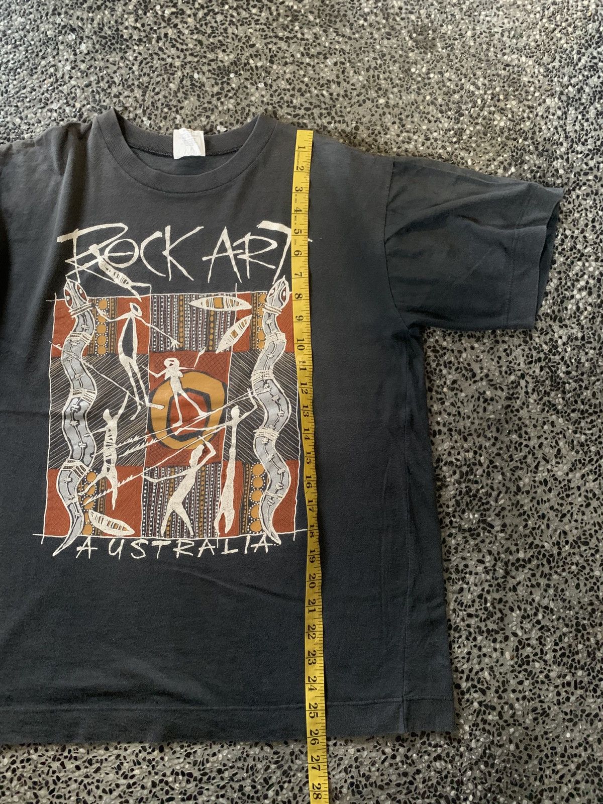 Arts & Science Vintage 90s Rock Art Australia T shirt Size US M / EU 48-50 / 2 - 8 Thumbnail