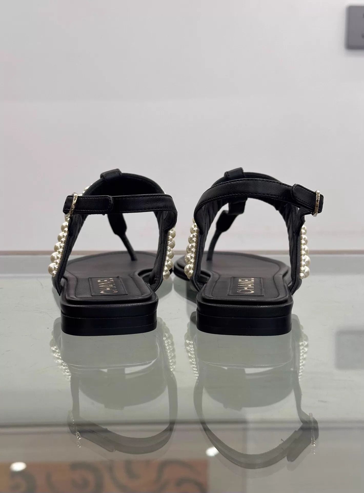 Chanel CHANEL CC Pearl Logo Black Thong Sandals Women's 36.5 Size US 6 / IT 36 - 5 Thumbnail