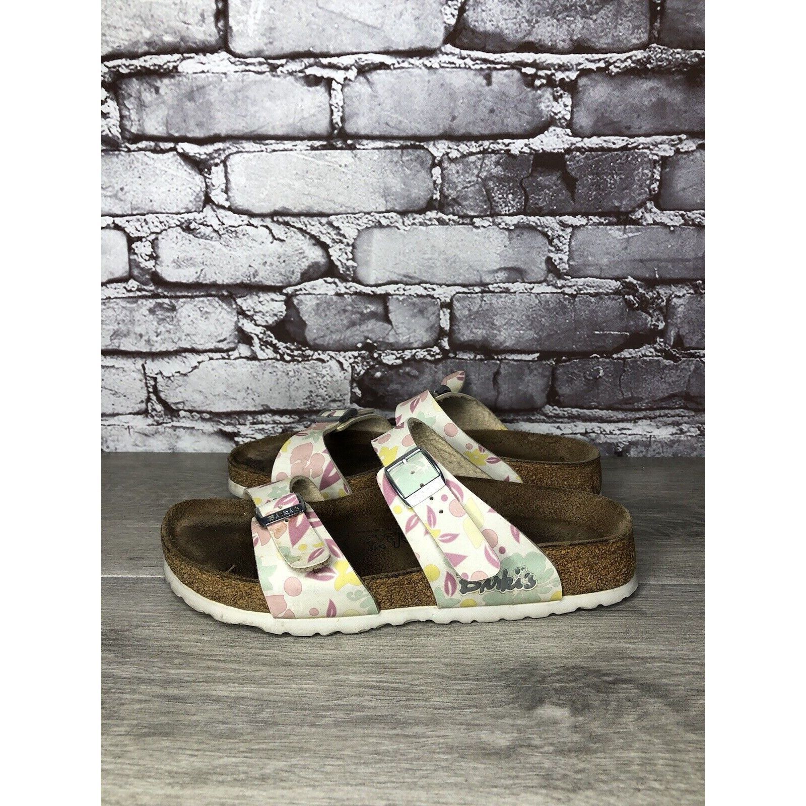 Birkenstock Birki's Birkenstock Pink Leather Floral Slides Sandals Women Size US 6.5 / IT 36.5 - 21 Thumbnail