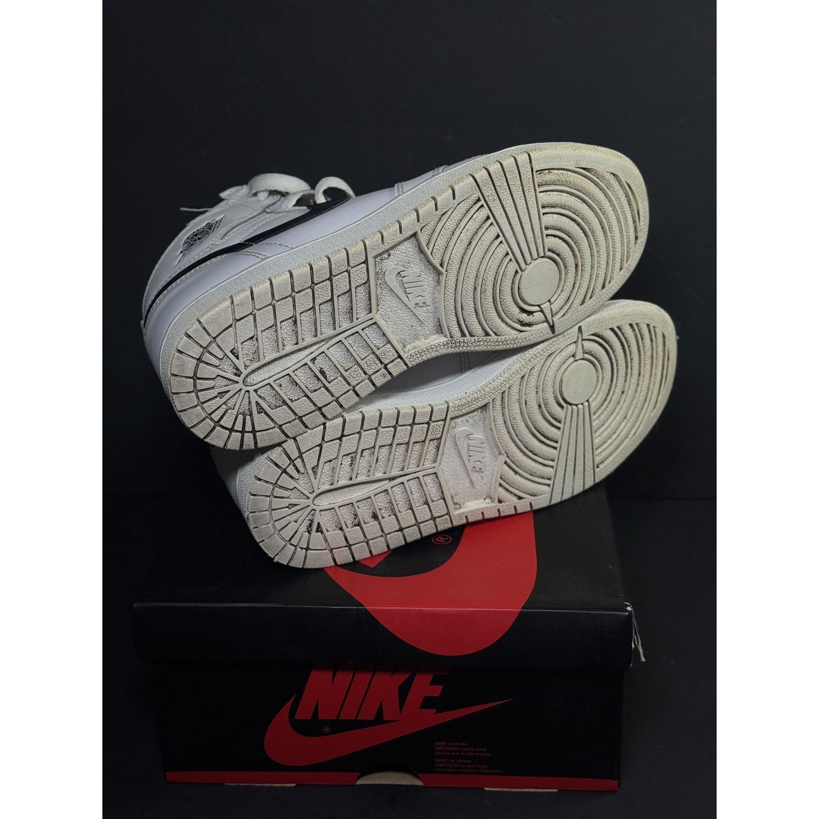 Nike Nike Air Jordan 1 Retro High Mens Size 4.5 White Black Size US 12 / EU 45 - 6 Thumbnail