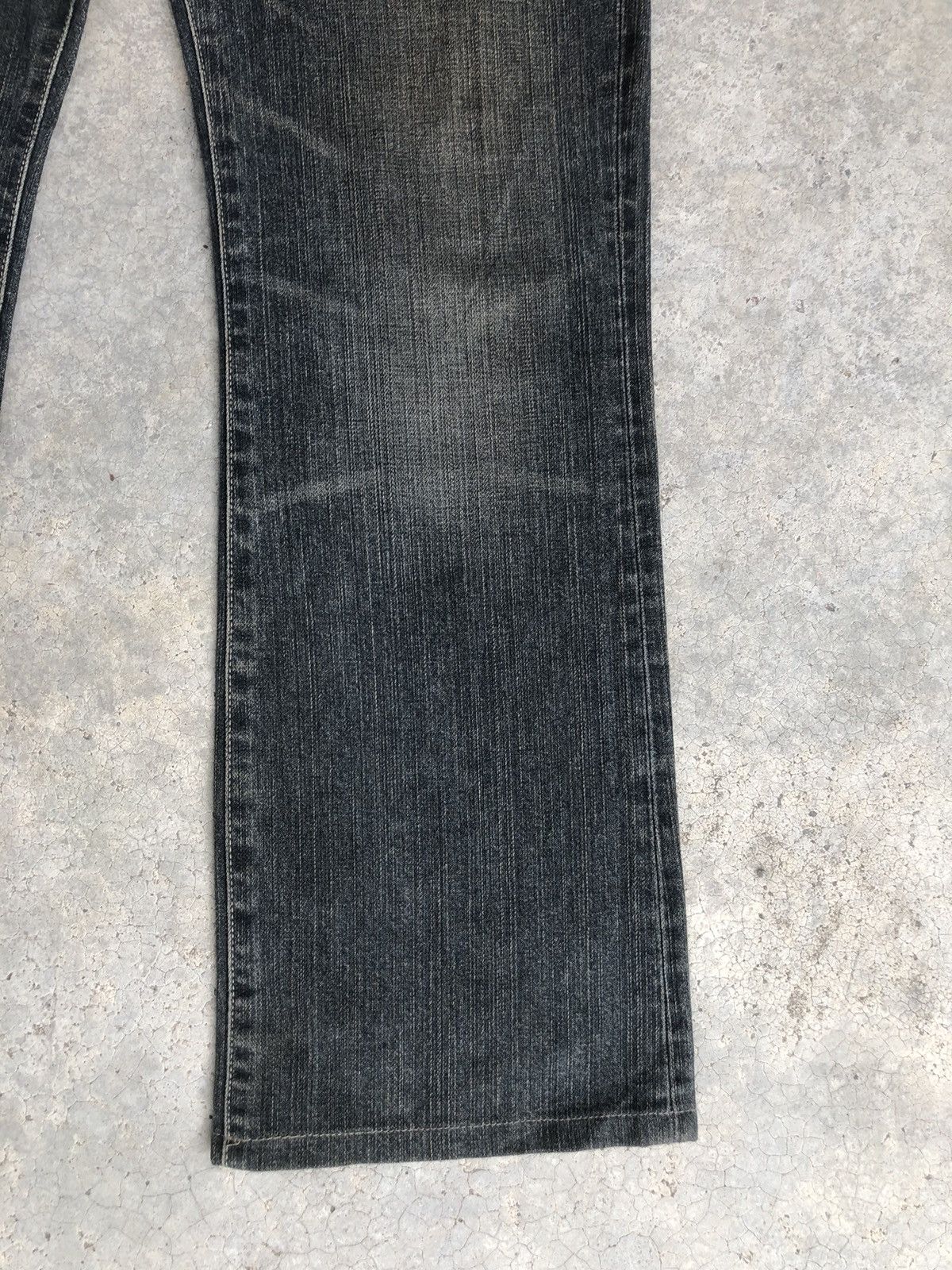 If Six Was Nine Japanese Uniqlo Flared Jeans Distressed Jeans Broken Denim Size US 34 / EU 50 - 7 Thumbnail