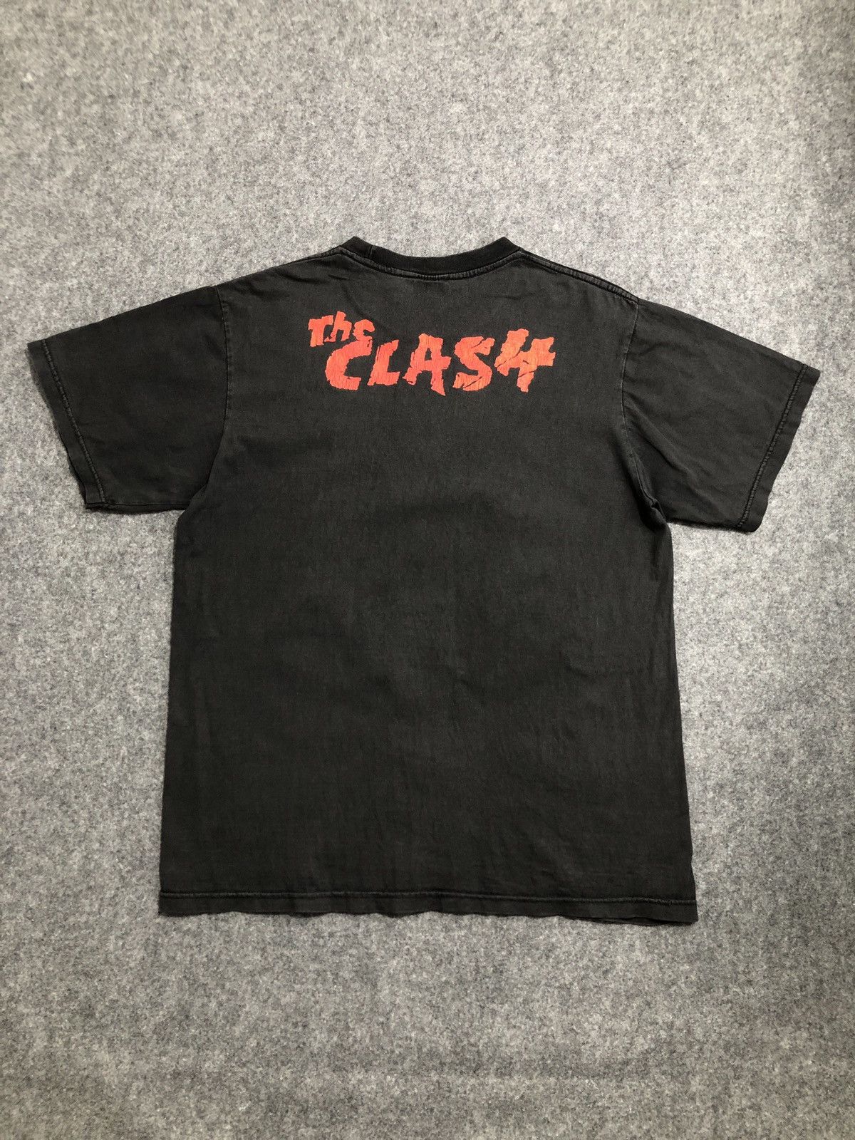 Vintage Vintage The Clash T-Shirt Bootleg Size US L / EU 52-54 / 3 - 3 Thumbnail