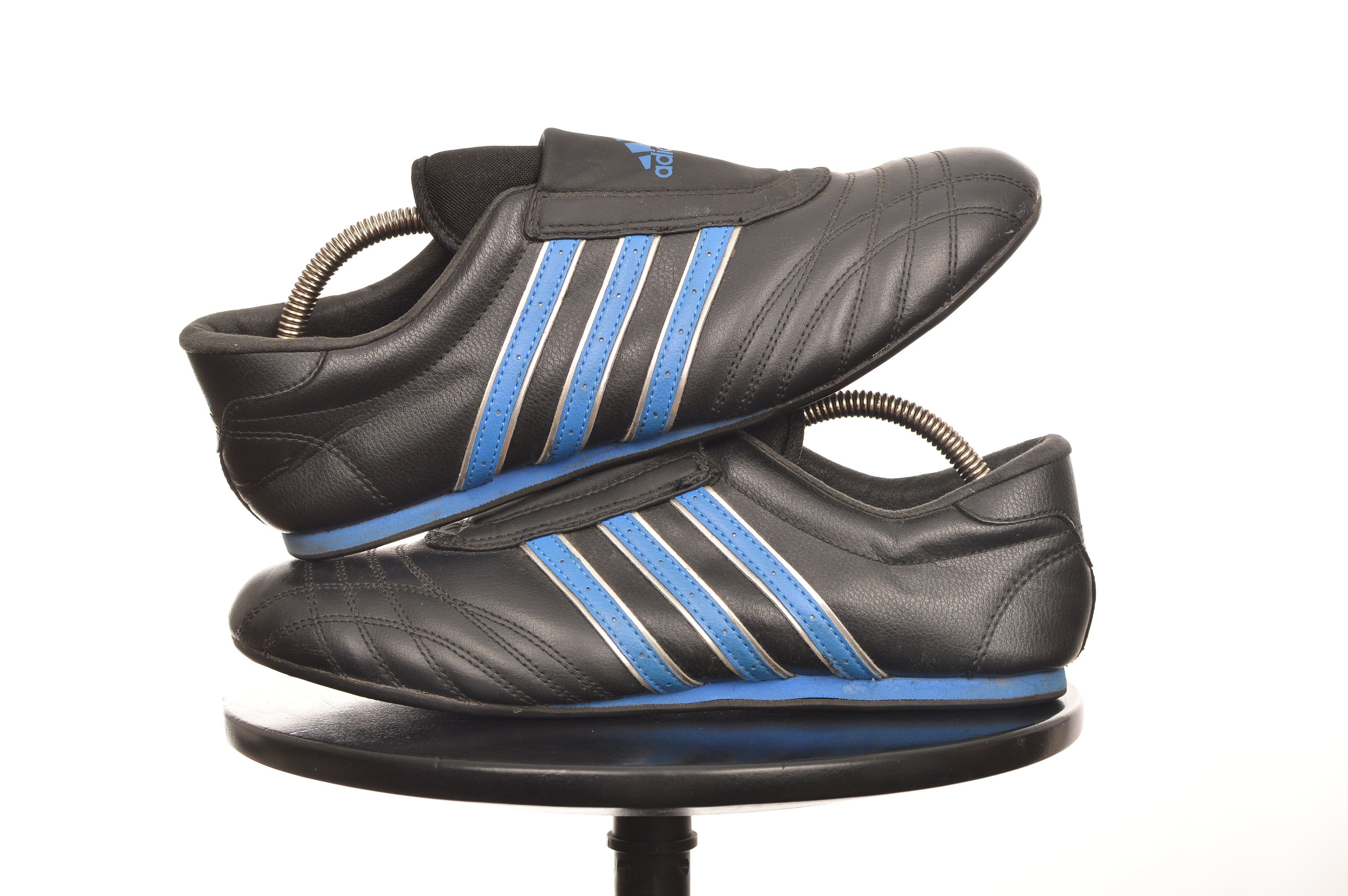 Adidas Adidas Taekwondo Martial Arts Black/Blue Sneakers Size US 9 / EU 42 - 5 Thumbnail