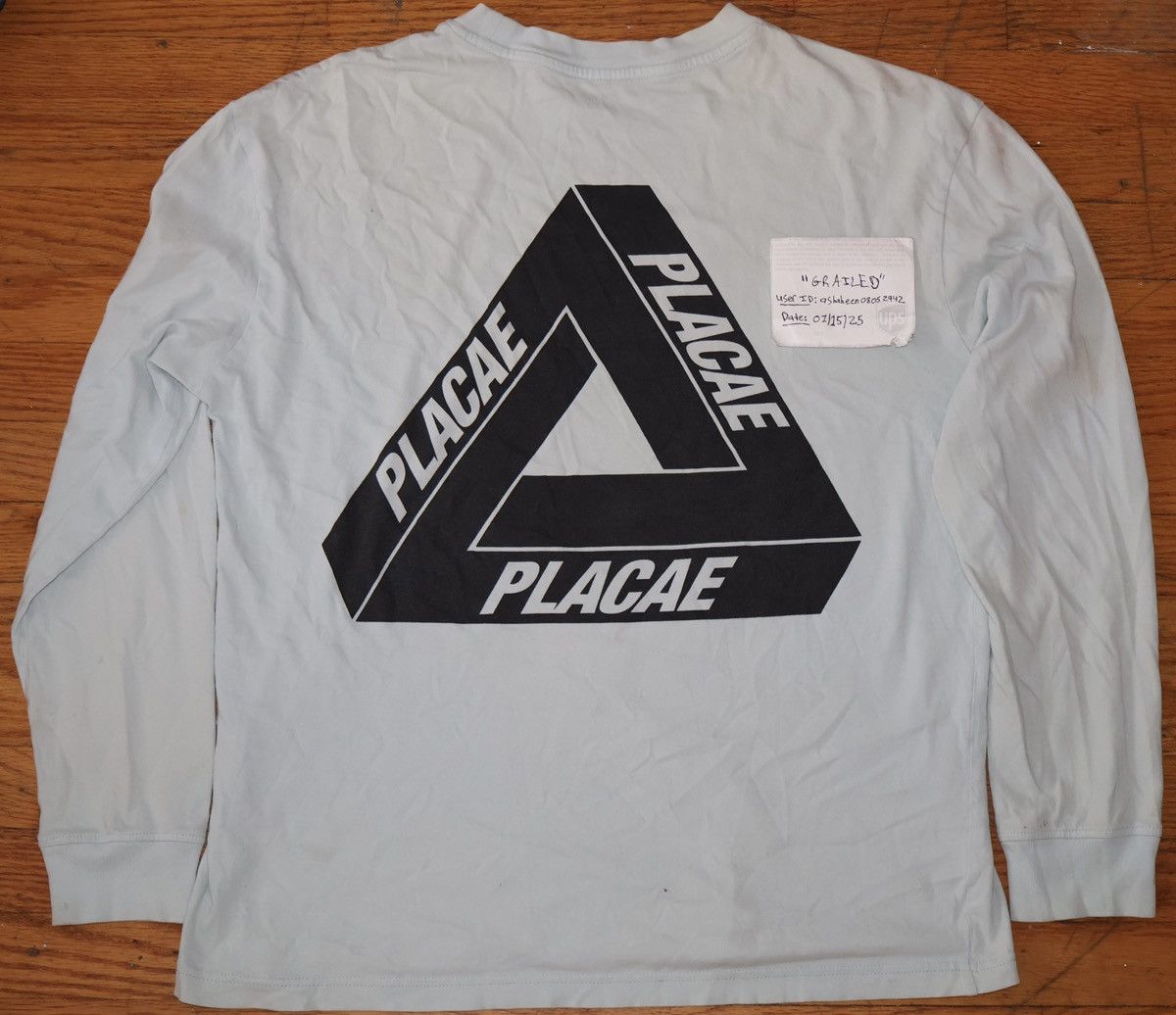 Palace DELISTING in 1hr* Misspelled Palace “Placae” Long sleeveRare Size US L / EU 52-54 / 3 - 1 Thumbnail