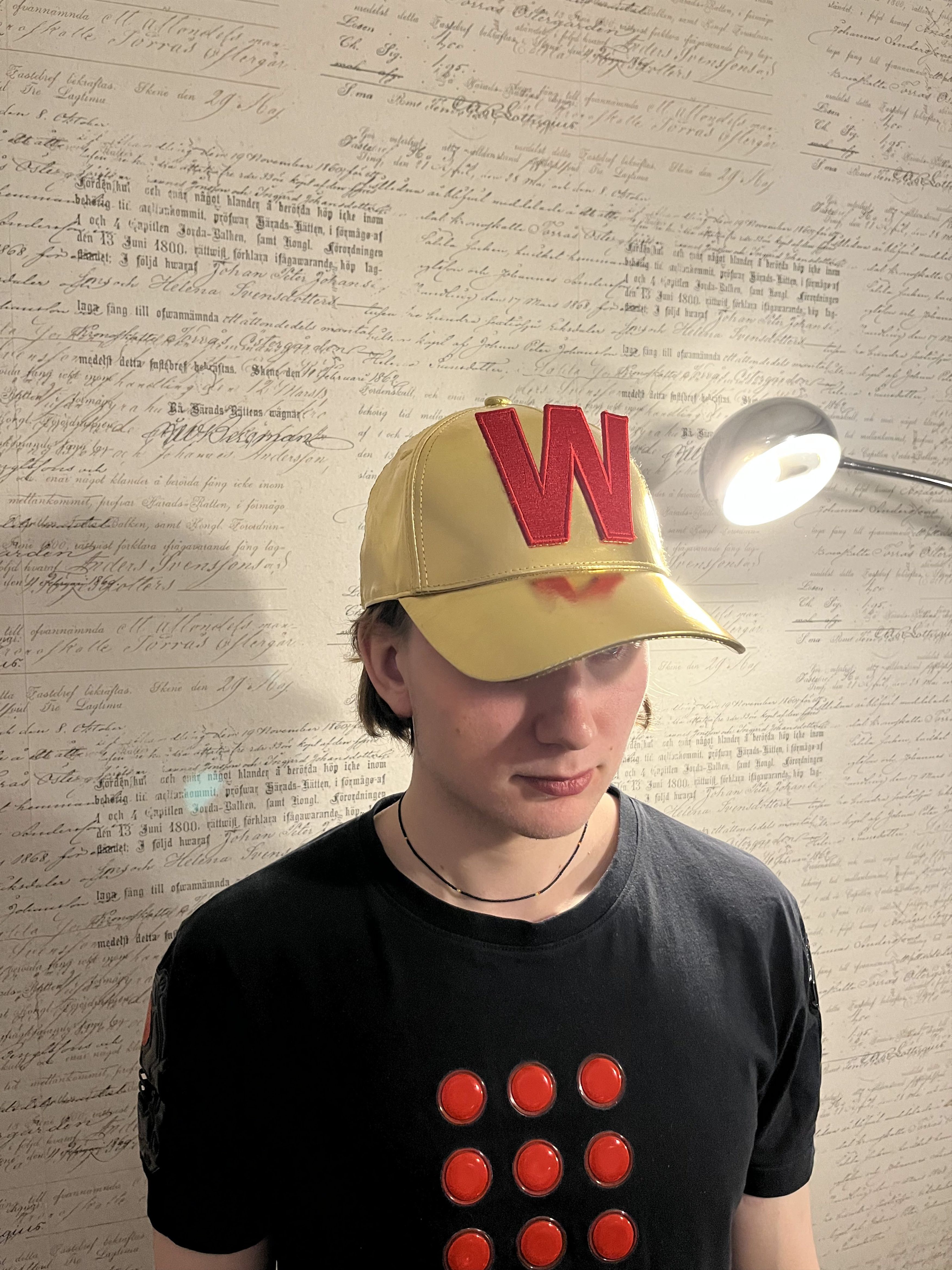Walter Van Beirendonck Walter Van Beirendonck Gold W cap Size ONE SIZE - 1 Thumbnail