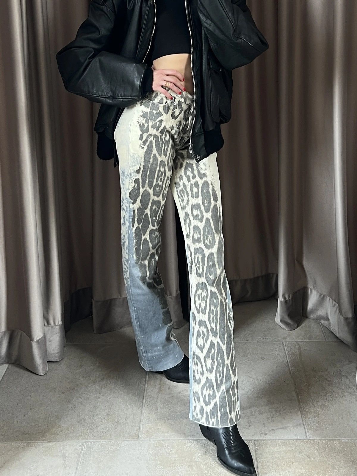 Roberto Cavalli Roberto Cavalli 2000’s Flared Leopard Explosion Denim Jeans Size 29" - 2 Thumbnail