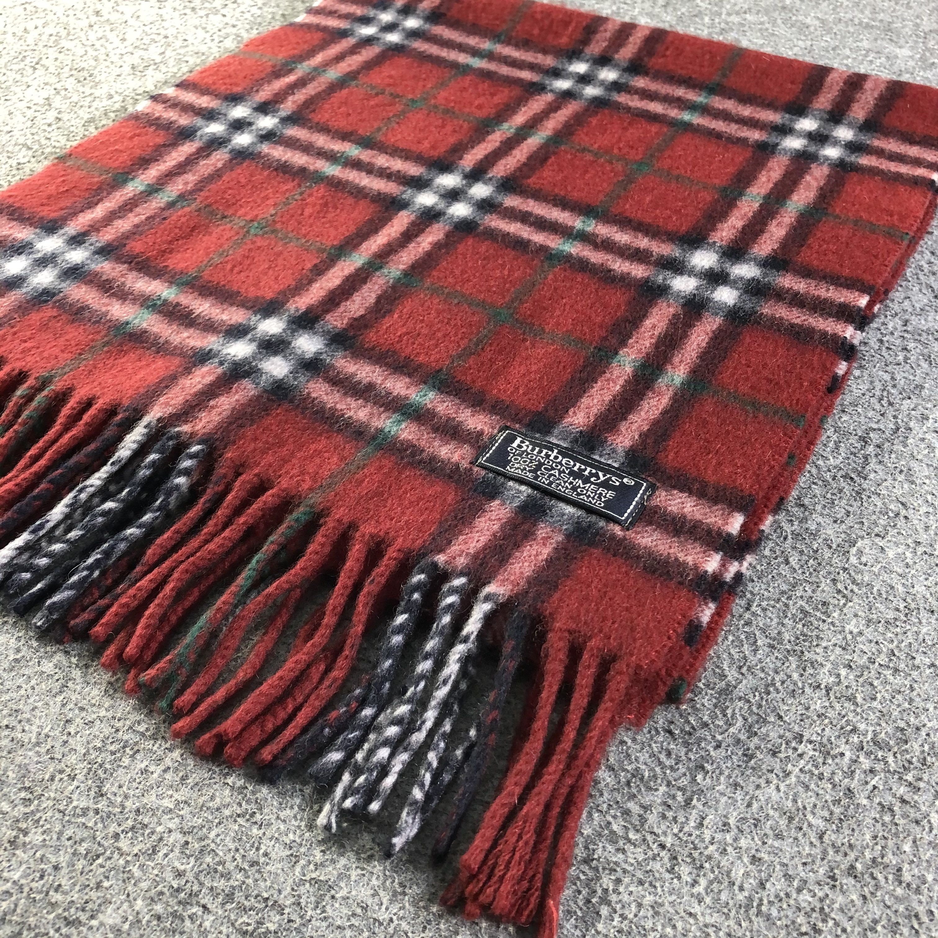 Burberry Burberrys Cashmere Scarf / Muffler / Neckwear Size ONE SIZE - 3 Thumbnail