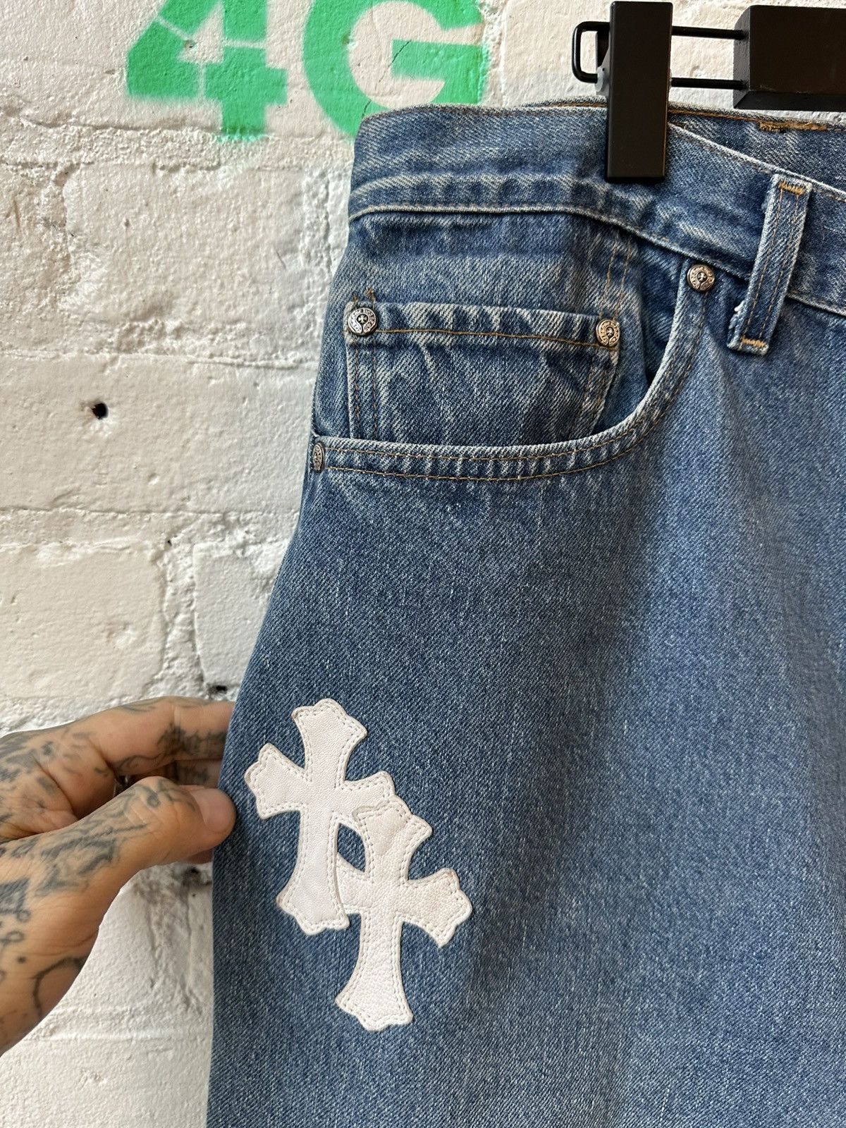 Chrome Hearts Chrome Hearts RARE white cross patch levi jeans 38 40 Size US 36 / EU 52 - 2 Thumbnail
