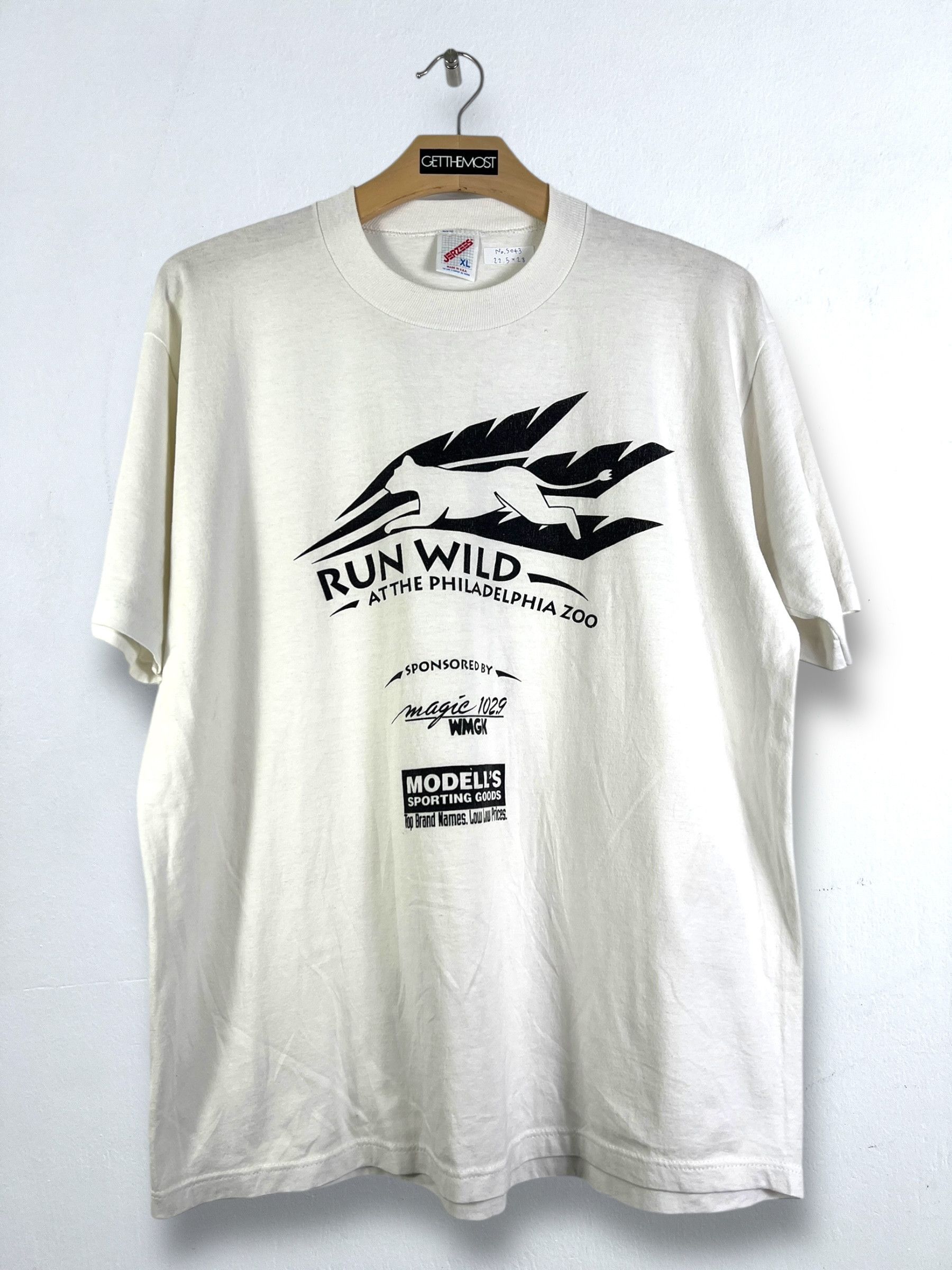 Vintage No.5043 VTG 90s Philadelphia Zoo Run Wild Graphic Tee (XL) Size US XL / EU 56 / 4 - 1 Thumbnail
