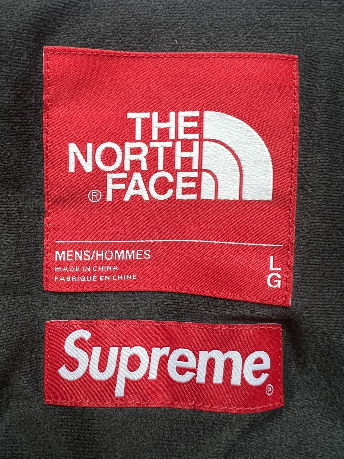 Supreme × The North Face Parka Supreme x North Face Size US L / EU 52-54 / 3 - 8 Thumbnail