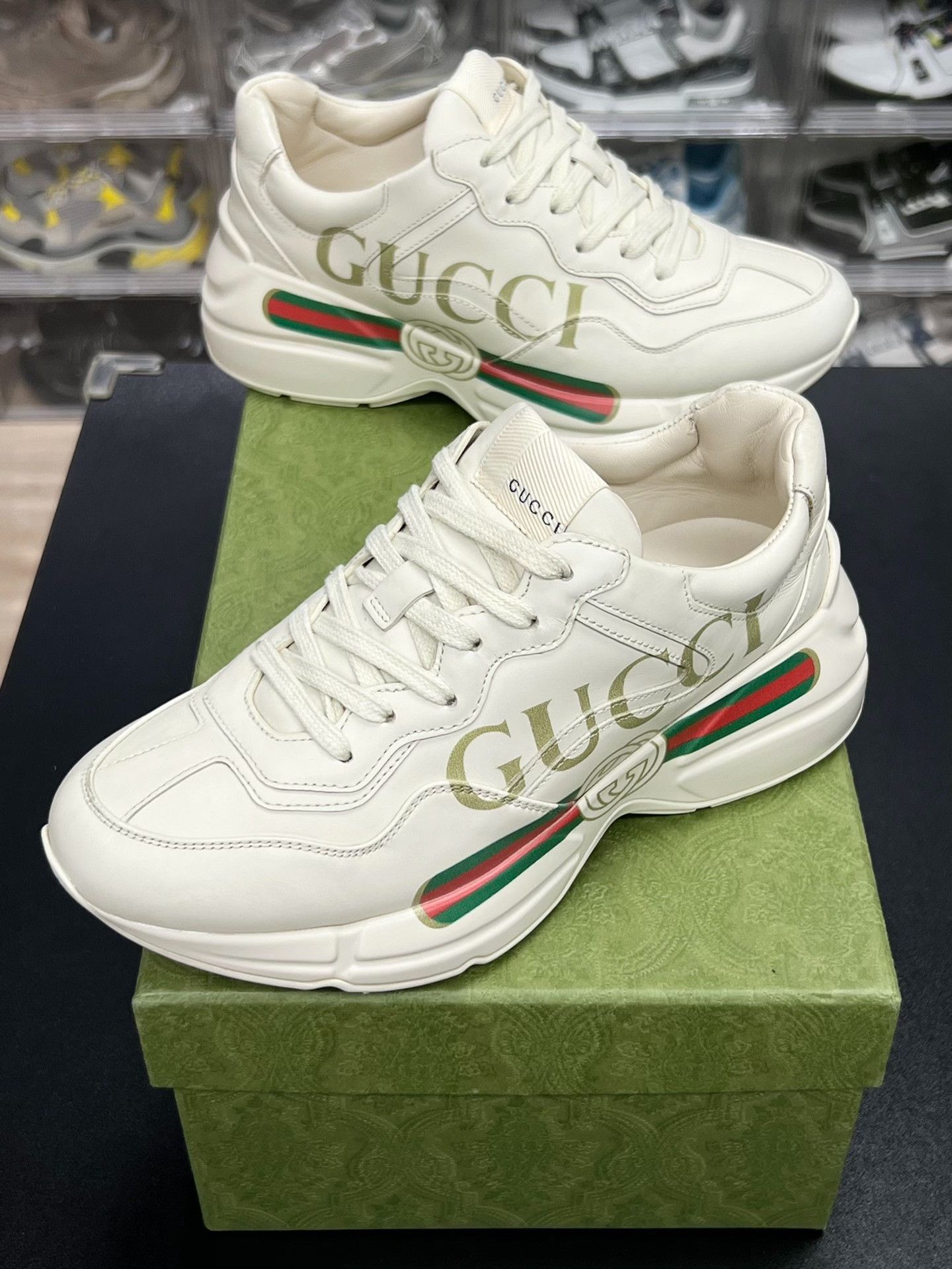 Gucci Gucci Retro White Lowtop Sneakers us_6 Women Size US 6 / IT 36 - 1 Thumbnail