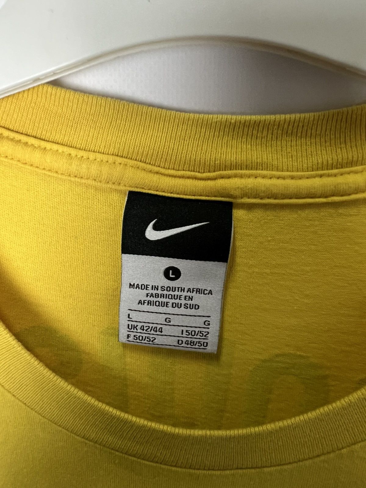 Nike Vintage Nike South Africa Modise #12 Football Soccer Shirt Size US L / EU 52-54 / 3 - 3 Thumbnail