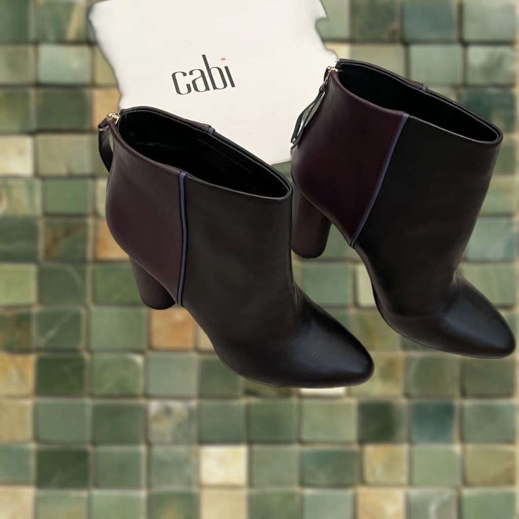 Vintage CABI NEW Black Burgundy Leather Boots Ankle High Heel 10 M Back Zip Leather Boot Women Size US 10 / IT 40 - 1 Thumbnail