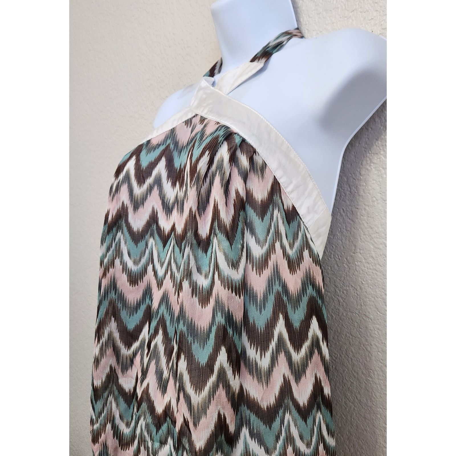 Other Aggie White Pink Striped Halter Top Small Lightweight Flowy Size S / US 4 / IT 40 - 2 Thumbnail