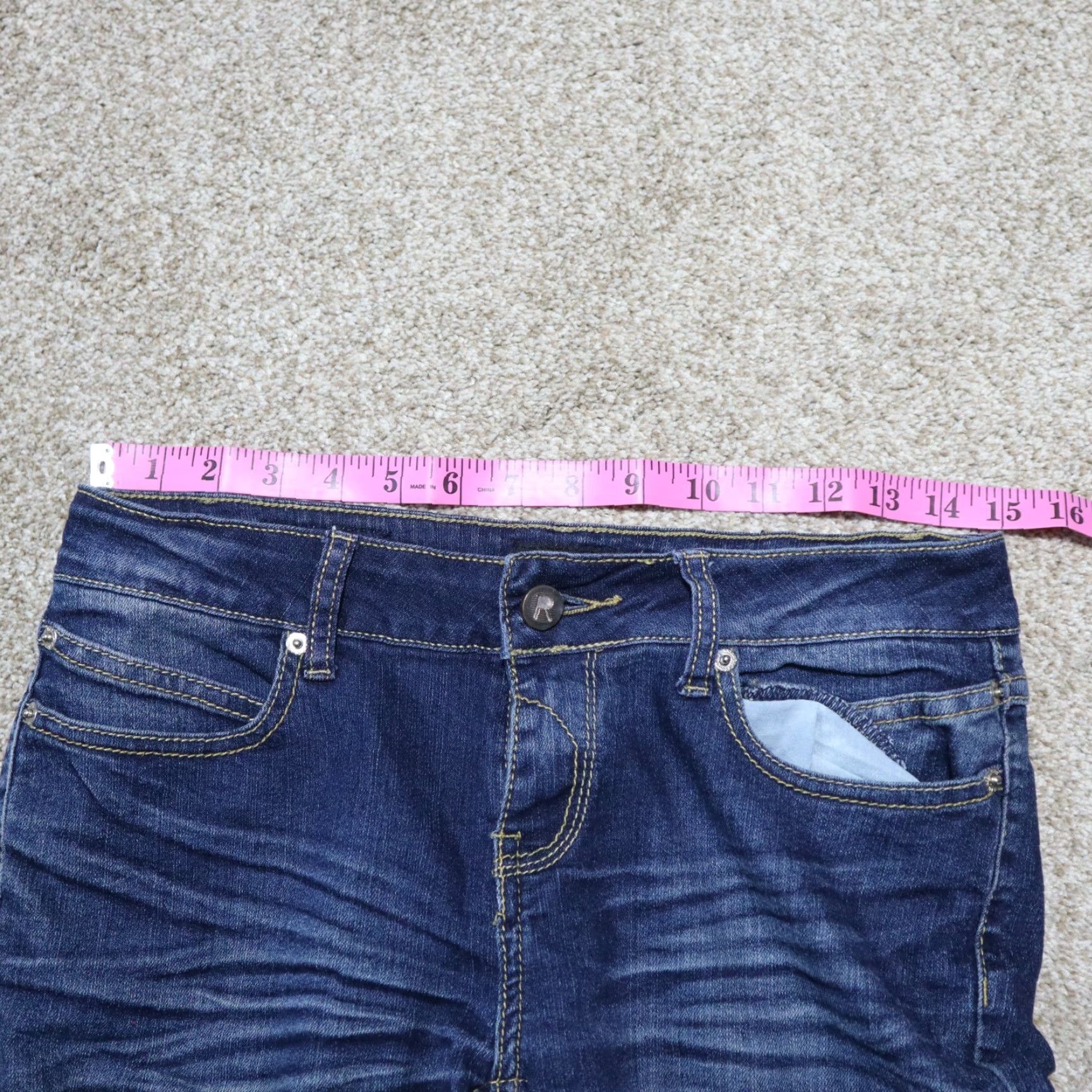 Rocawear Rocawear Jeans Women Size 5 Blue Straight Leg Embroidered Zip Ankle Pockets Size 27" / US 4 / IT 40 - 3 Thumbnail