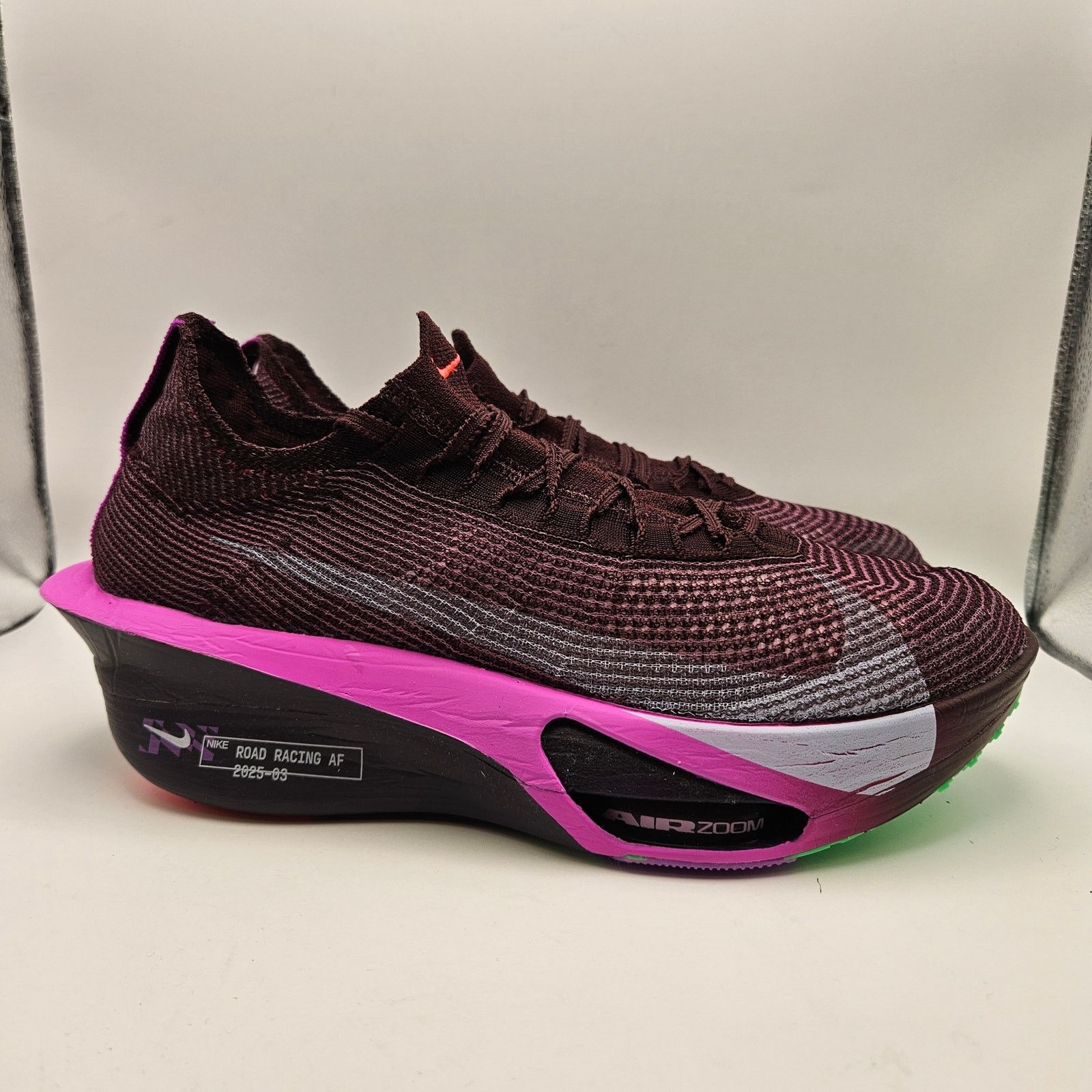 Nike NIKE WOMEN'S 12 AIR ZOOM ALPHAFLY NEXT% 3 FAITH KIPYEGON Size US 12 / IT 42 - 4 Thumbnail