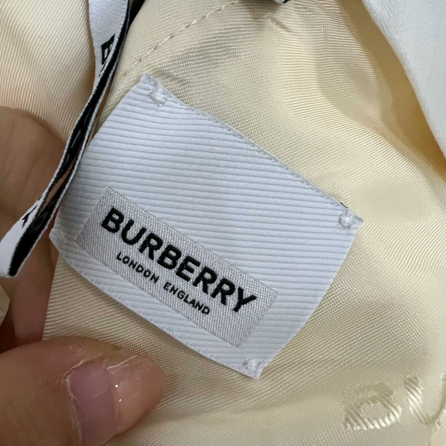 Burberry Burberry Beige Casual Trousers Size US 32 / EU 48 - 3 Thumbnail