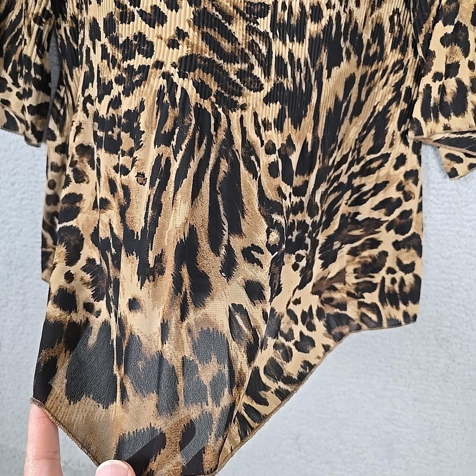Other JMS Womens Plus Size 3X Leopard Print Pleated Top 3/4 Sleeve Size 3XL / US 20-22 - 9 Thumbnail