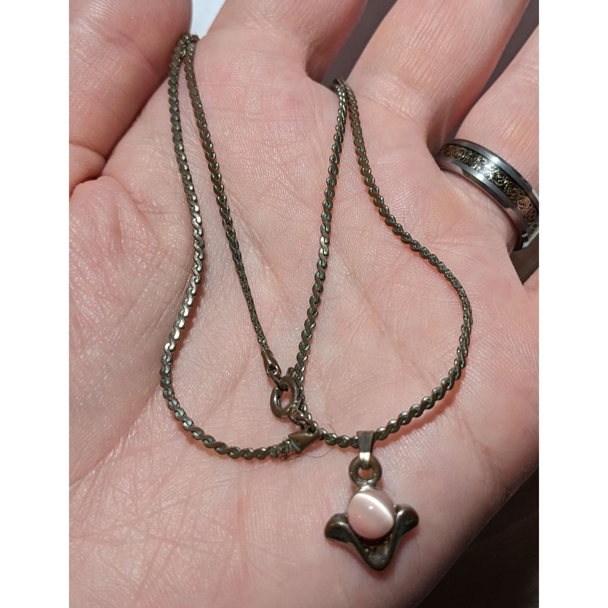 Other Minimalist Pink Cateye Abstract Pendant Necklace Size ONE SIZE - 6 Thumbnail