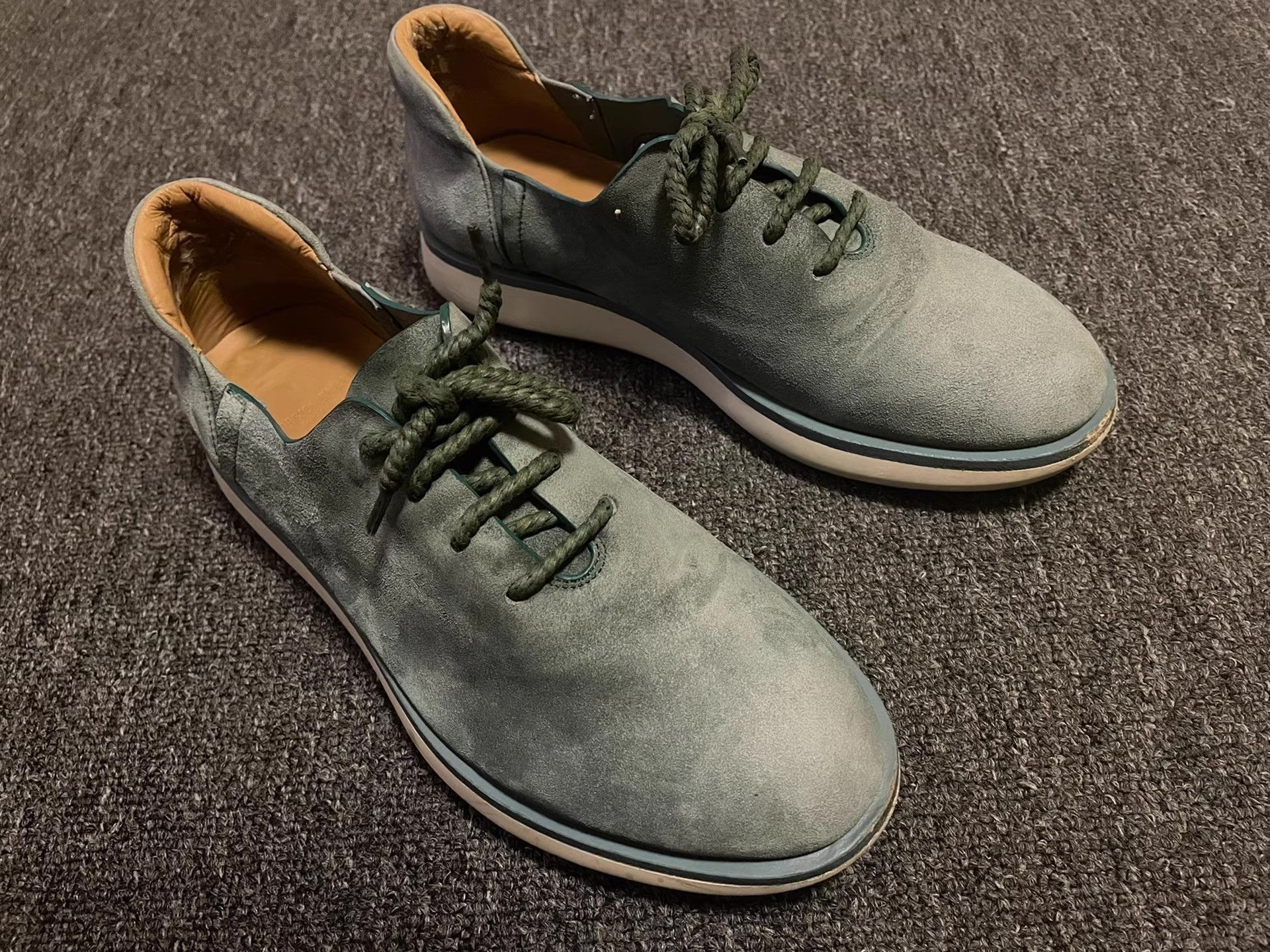 Armani Giorgio Armani casual shoes Q4 Size US 7 / EU 40 - 1 Thumbnail