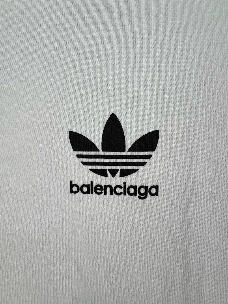 Balenciaga Balenciaga ADIDAS Clover Embroidered LOGO Short Sleeve Size US S / EU 44-46 / 1 - 3 Thumbnail